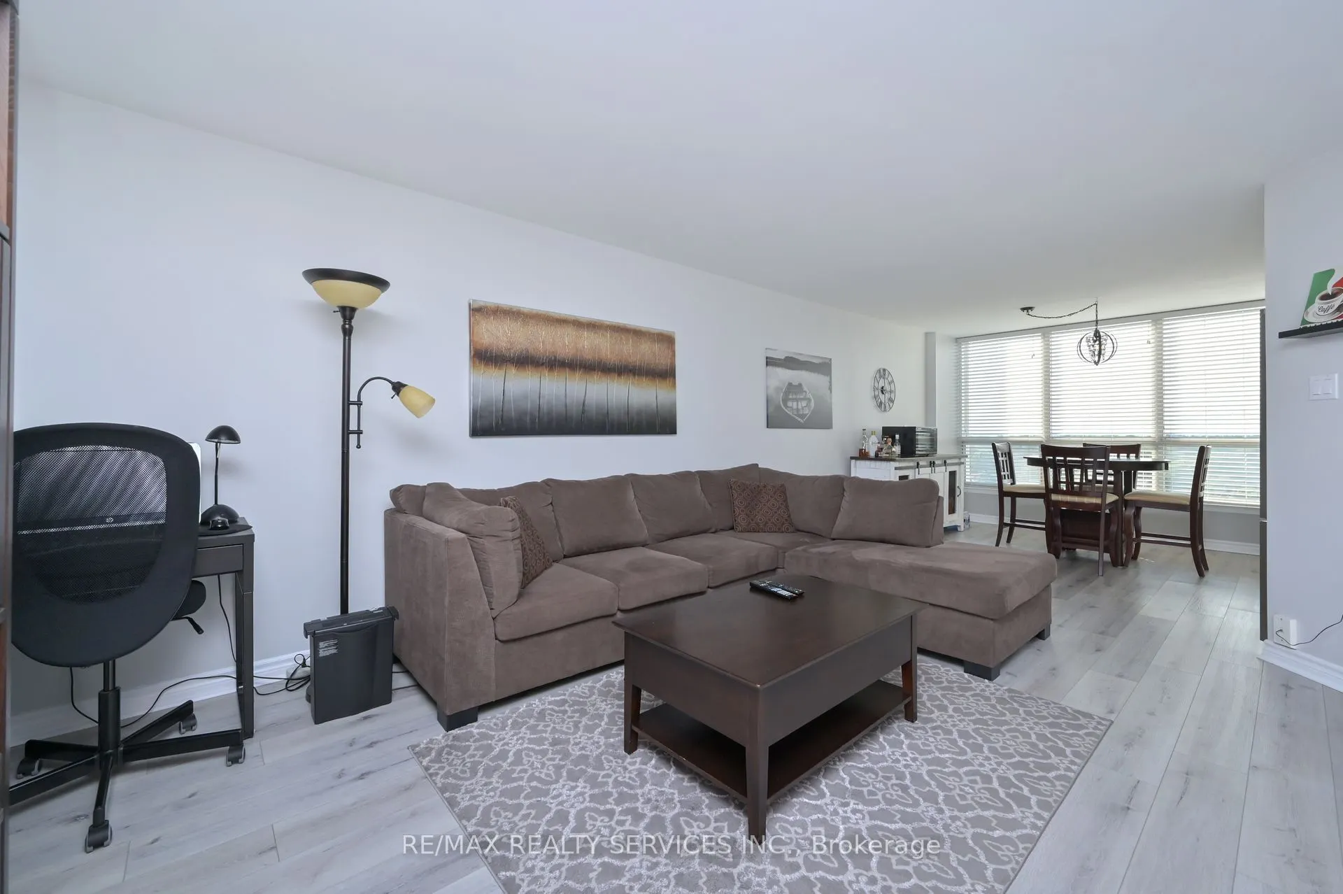 10 Laurelcrest Street, ##1210