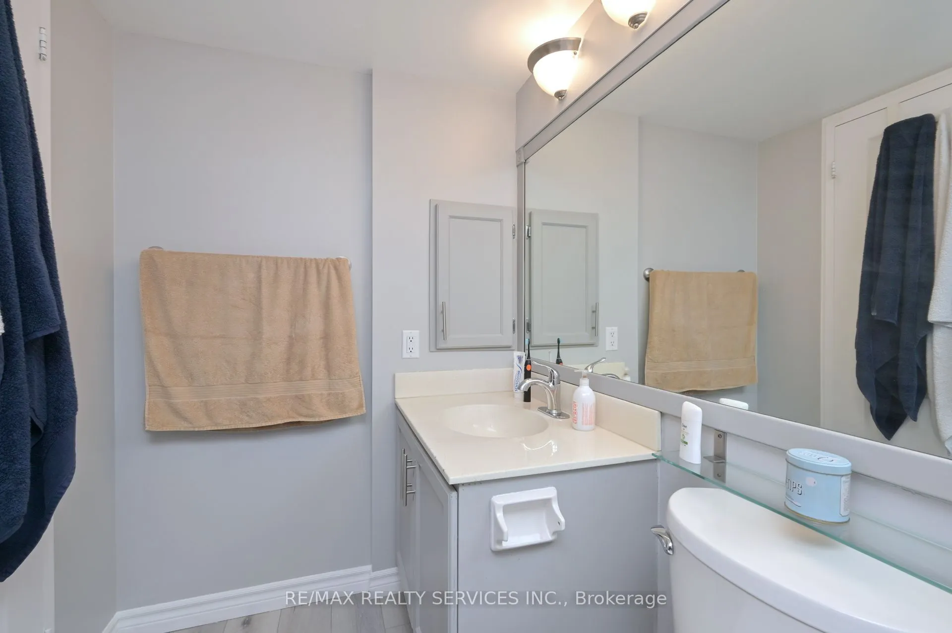 10 Laurelcrest Street, ##1210