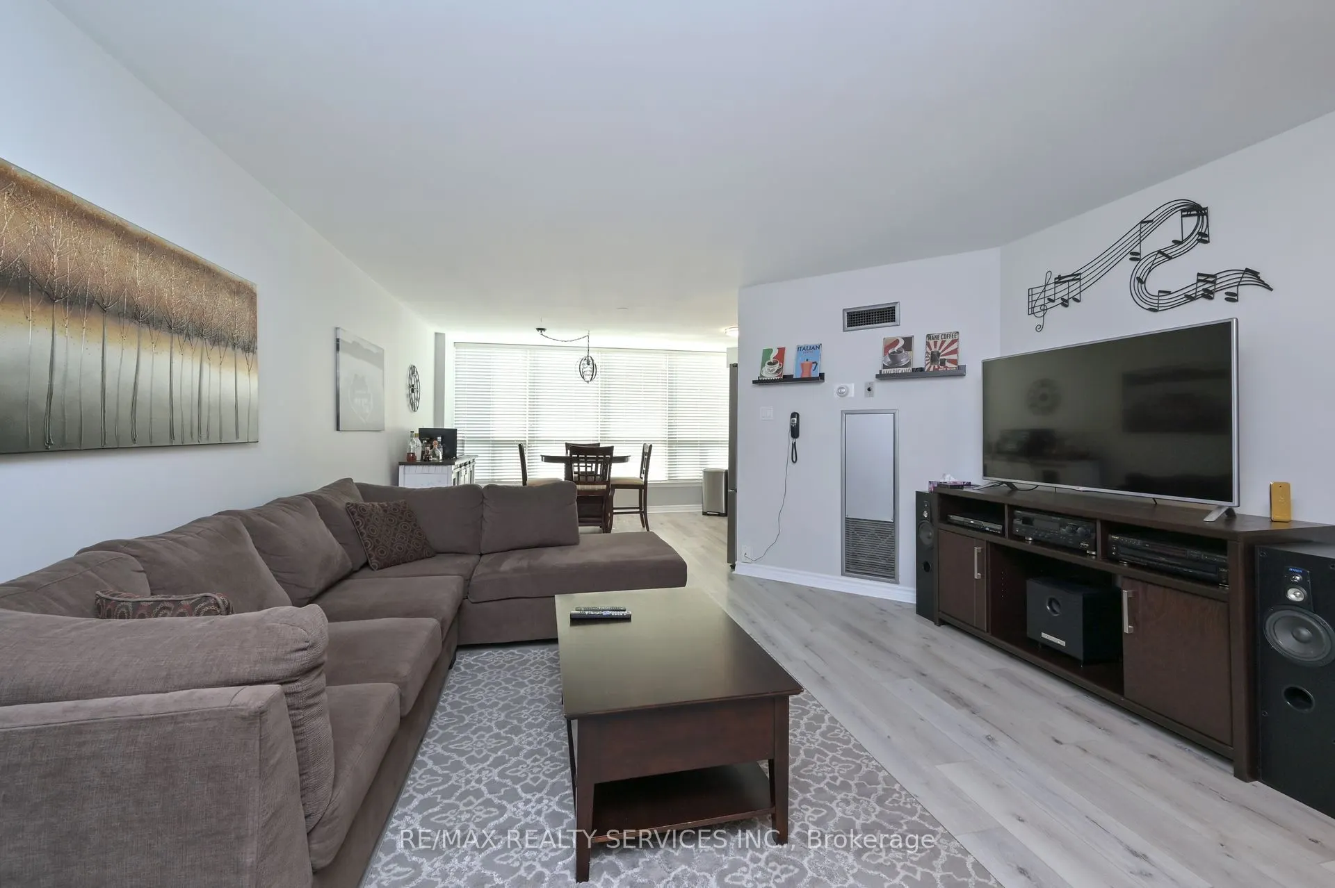 10 Laurelcrest Street, ##1210