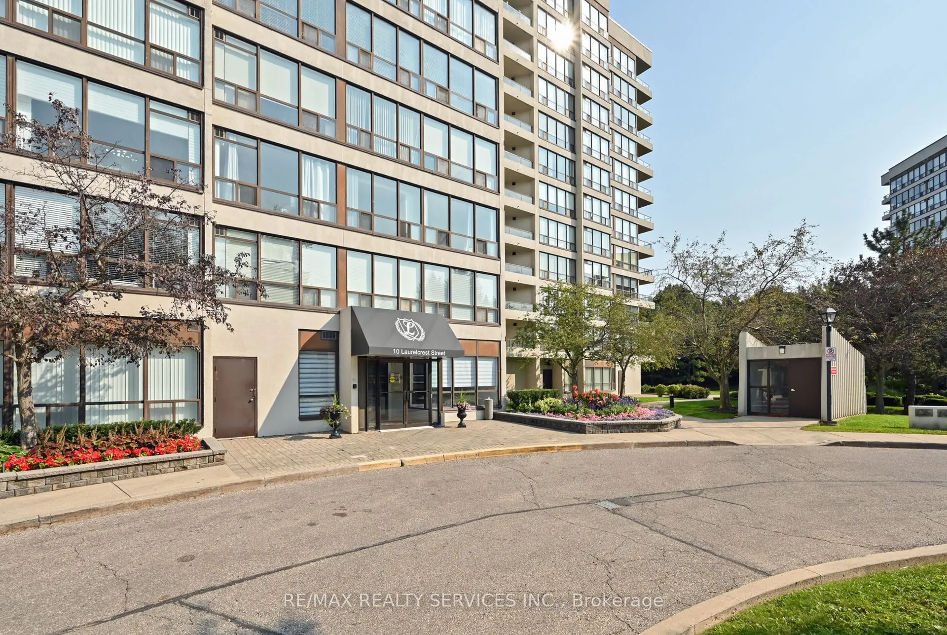 10 Laurelcrest Street, ##1210