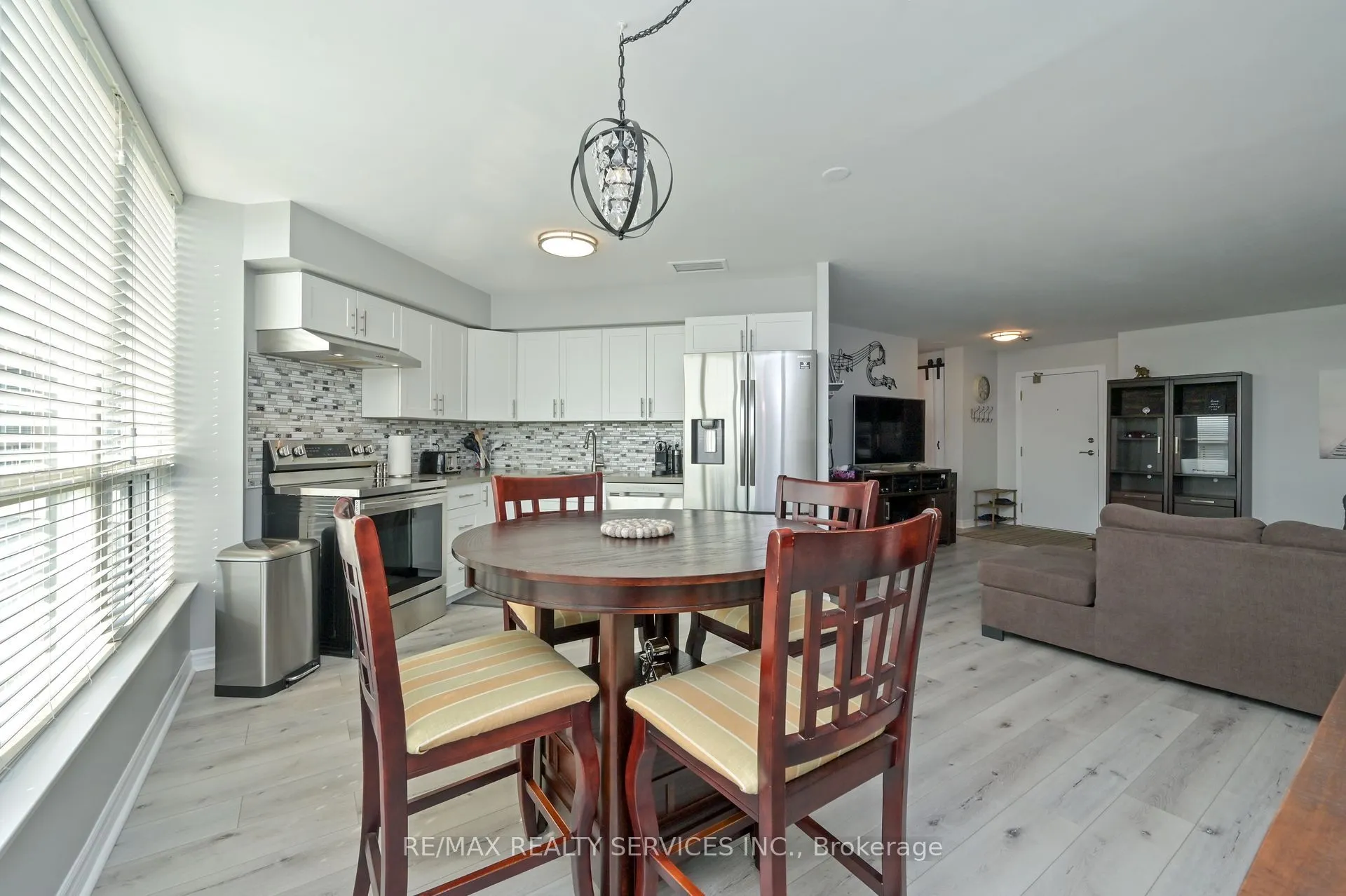 10 Laurelcrest Street, ##1210