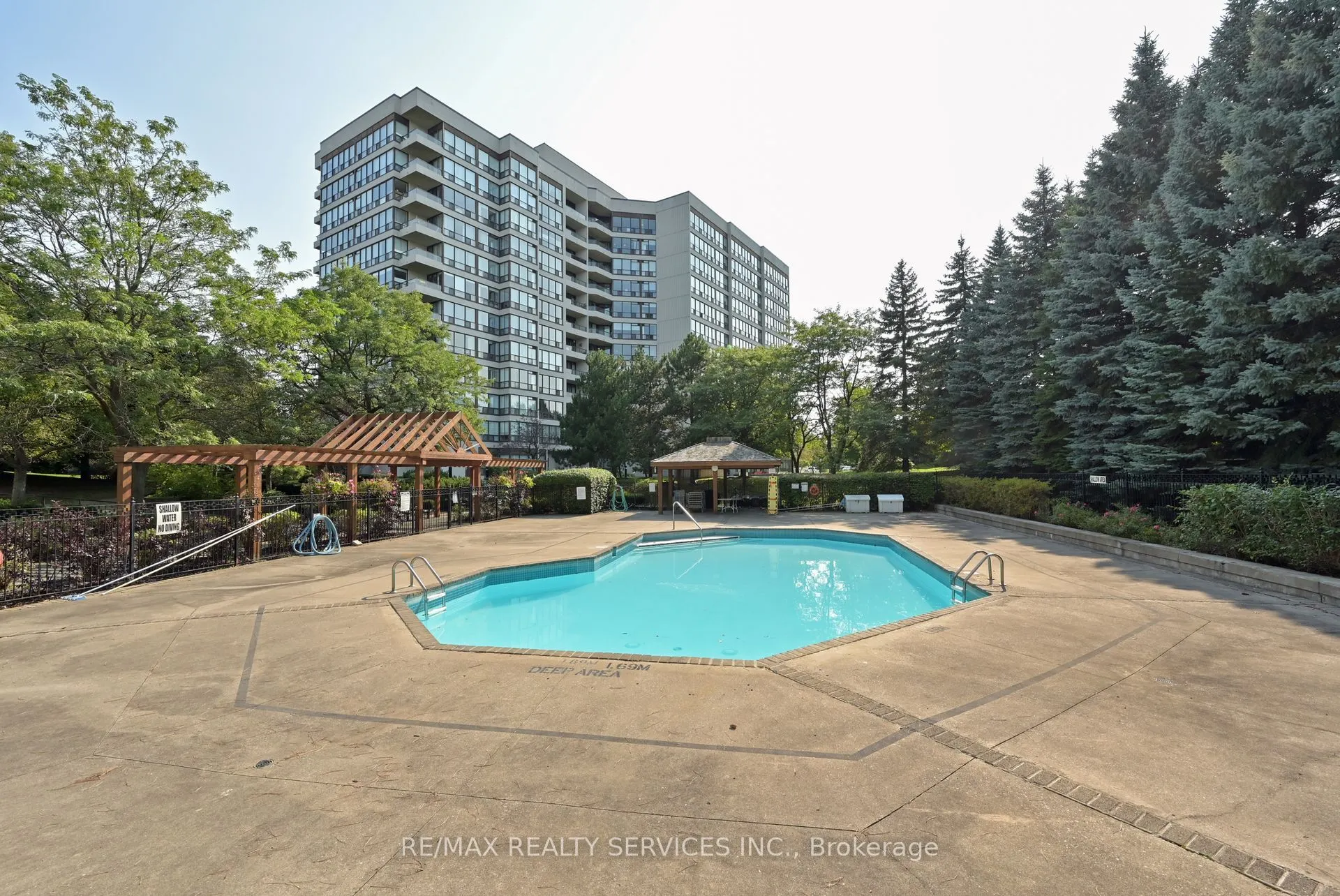 10 Laurelcrest Street, ##1210