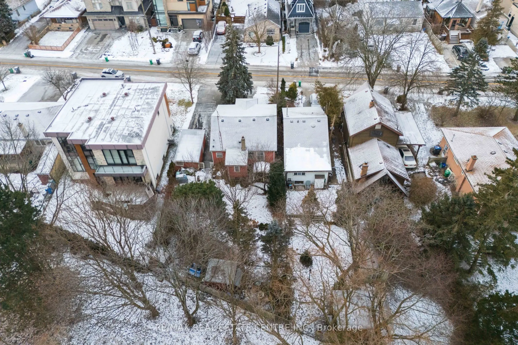 945 Beechwood Avenue