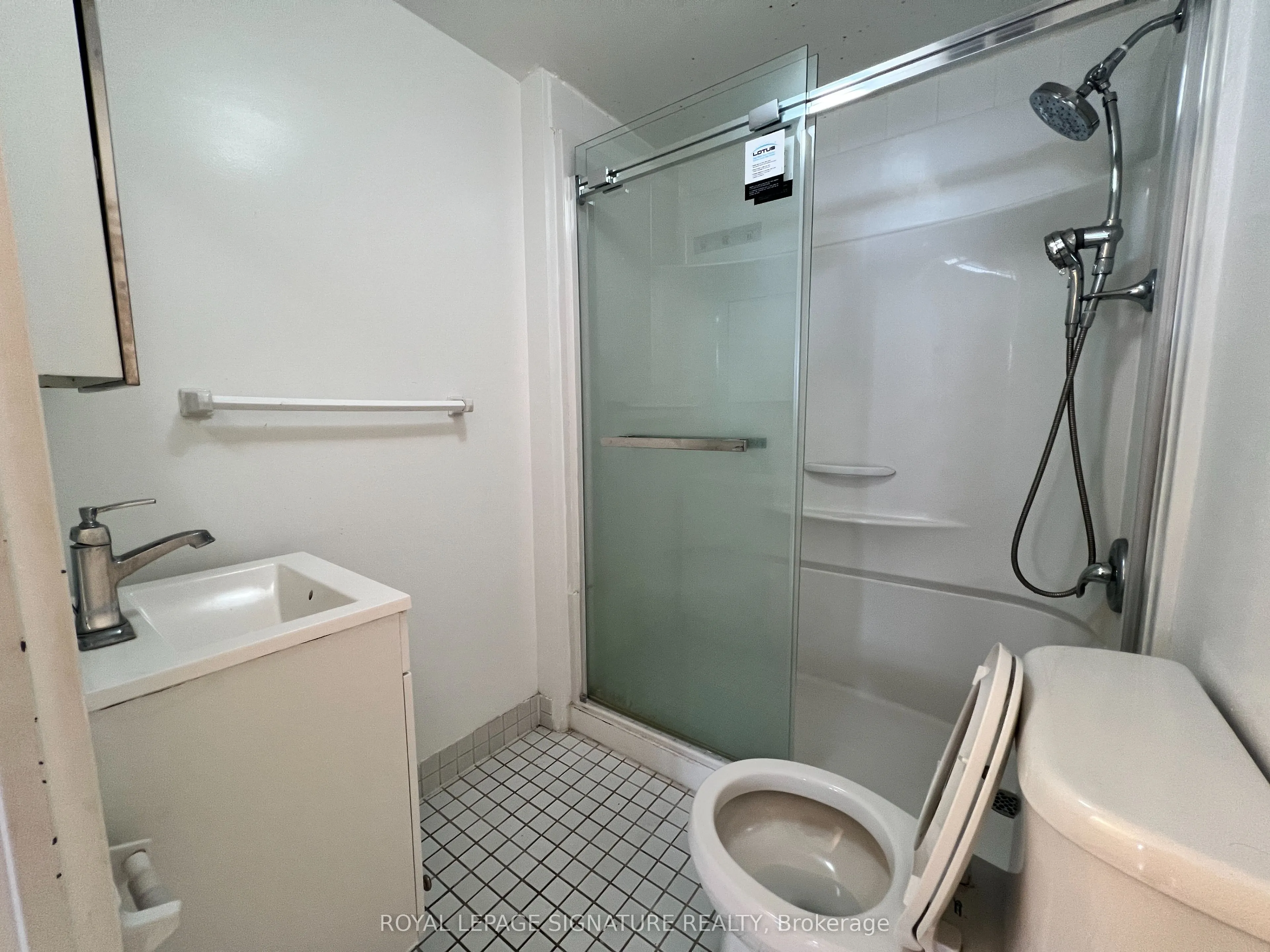 8 Lisa Street, #1107