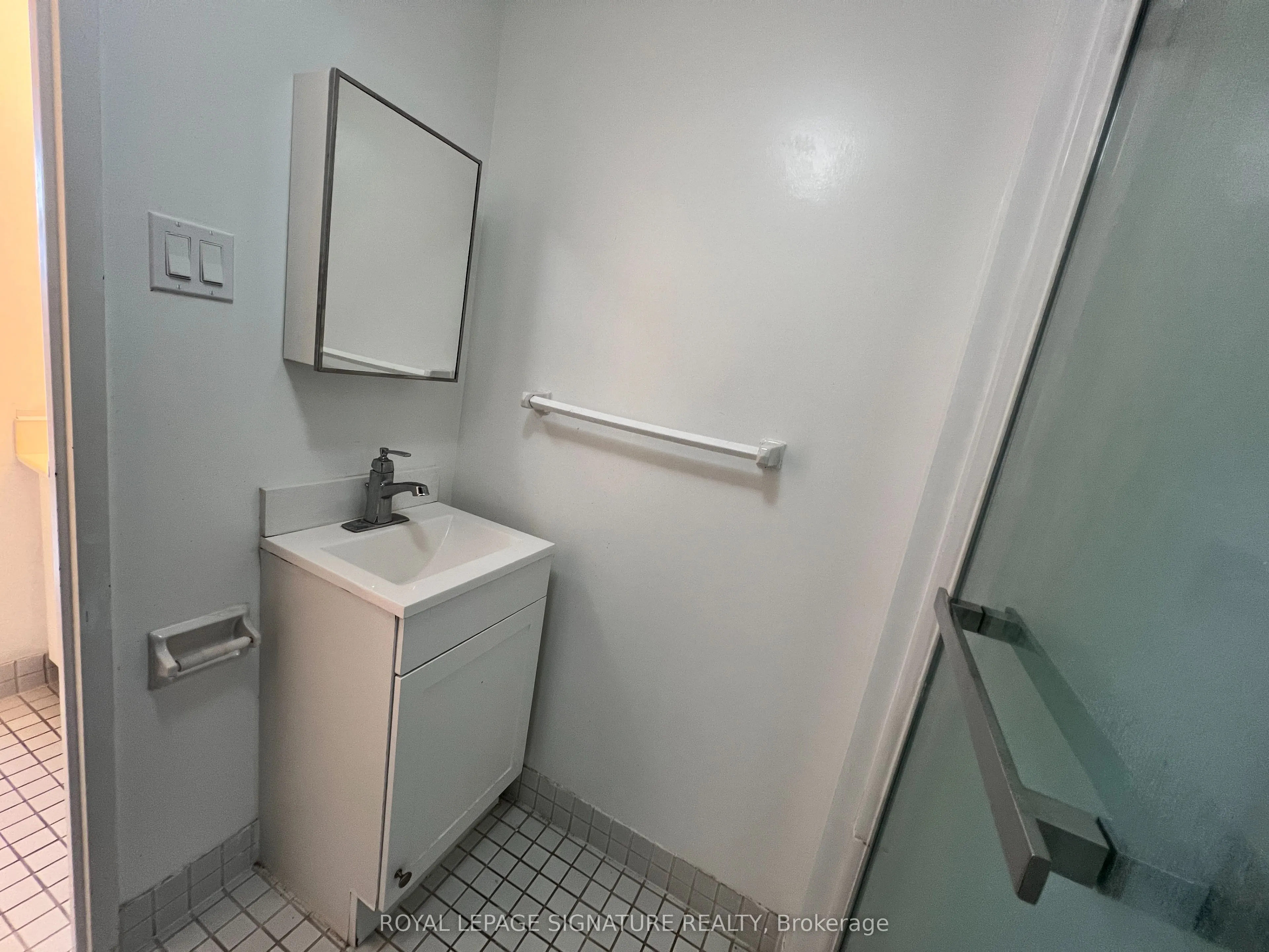 8 Lisa Street, #1107