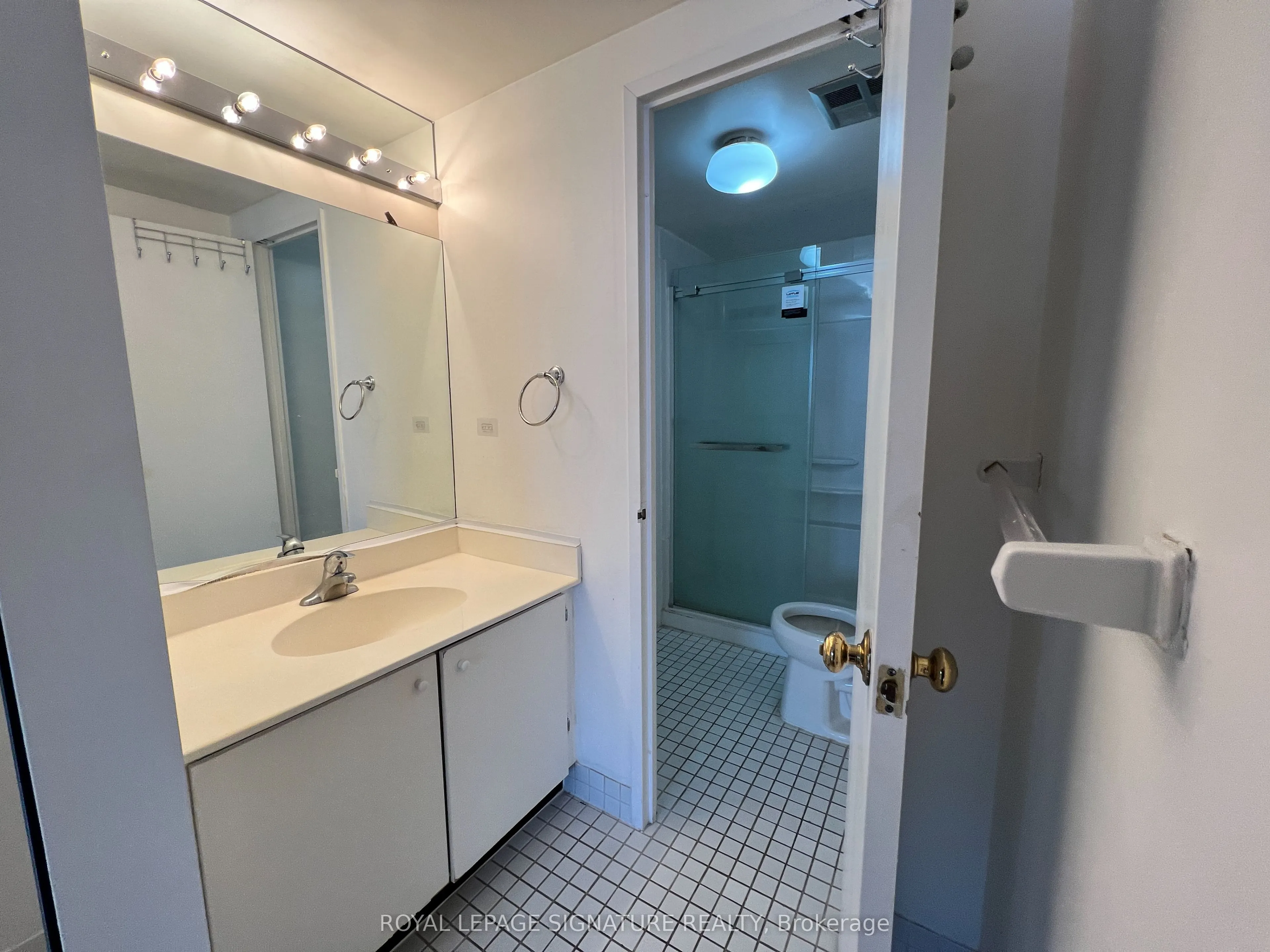 8 Lisa Street, #1107