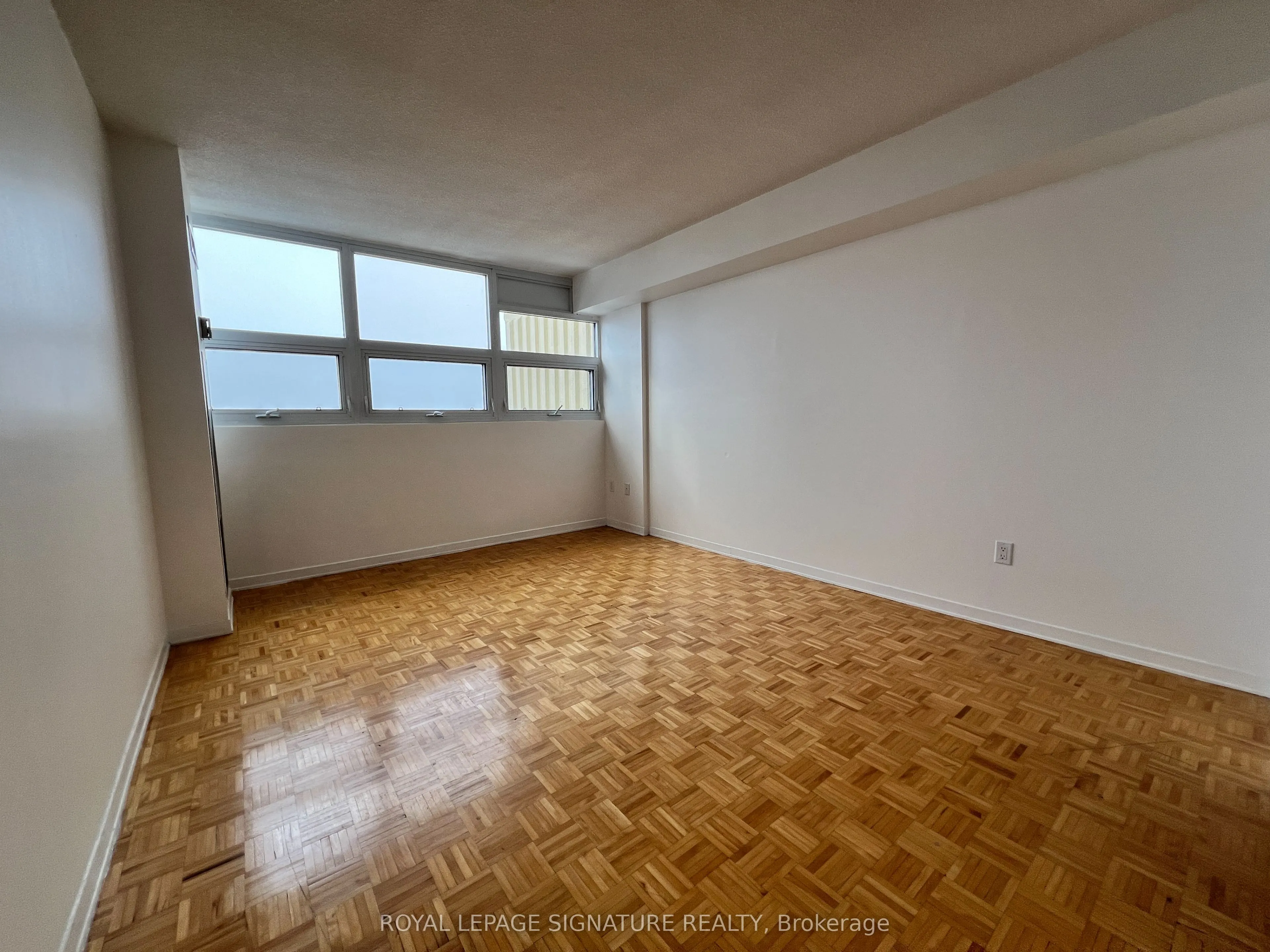 8 Lisa Street, #1107