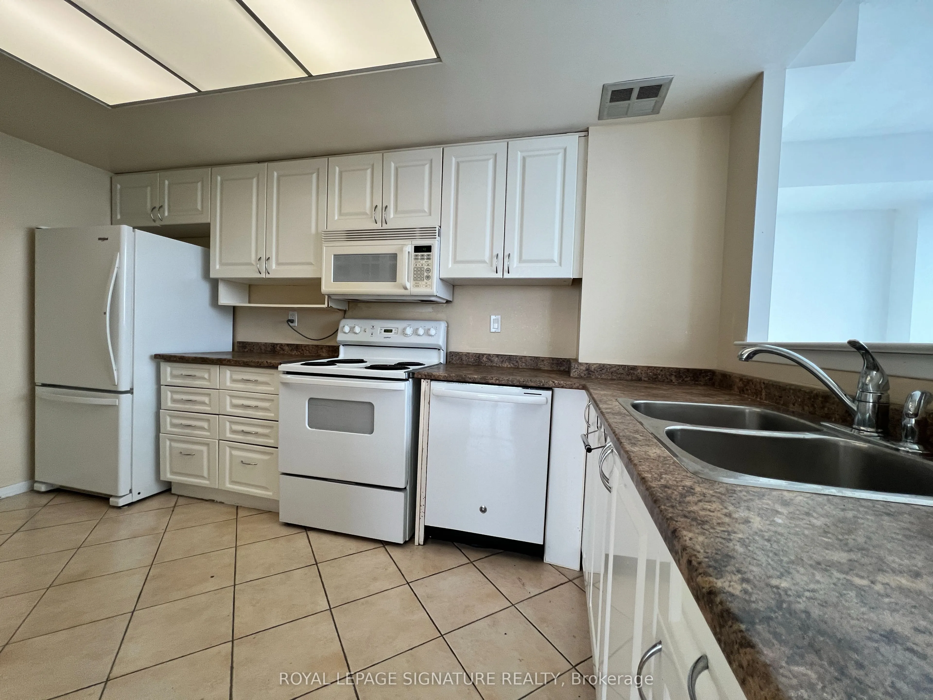 8 Lisa Street, #1107