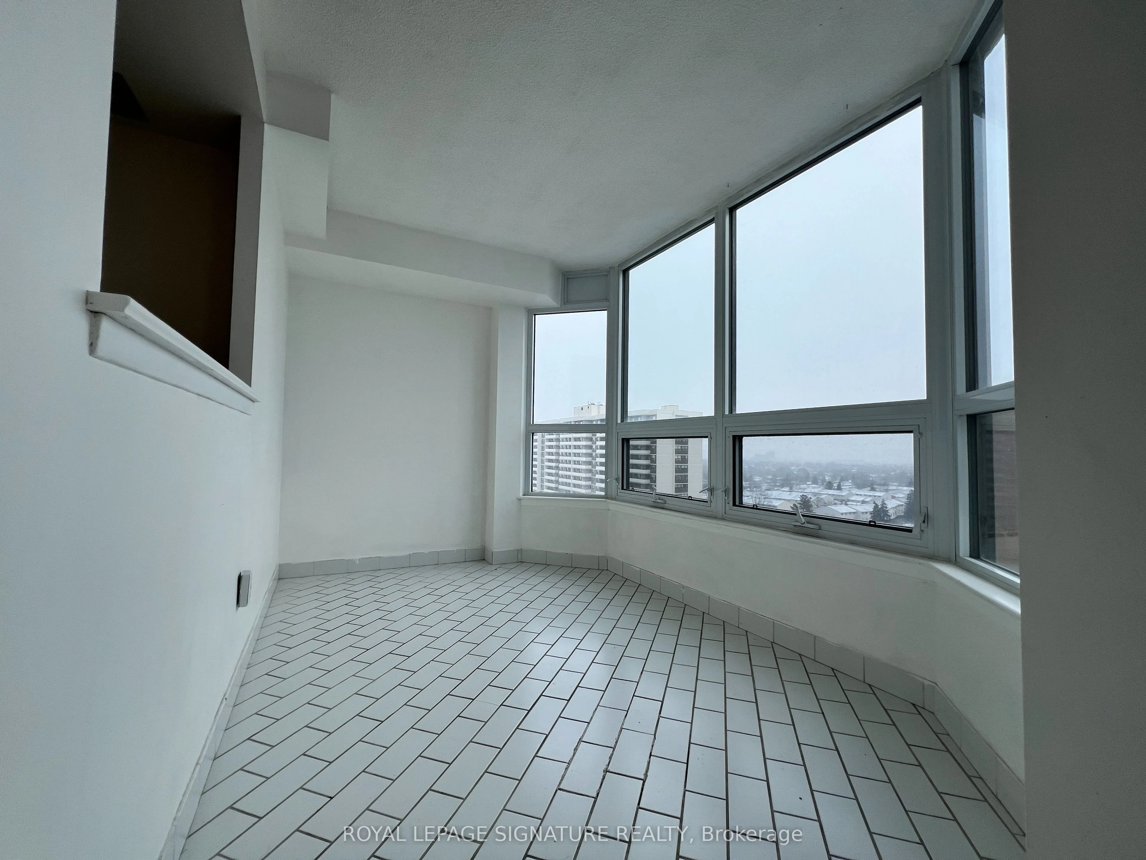8 Lisa Street, #1107