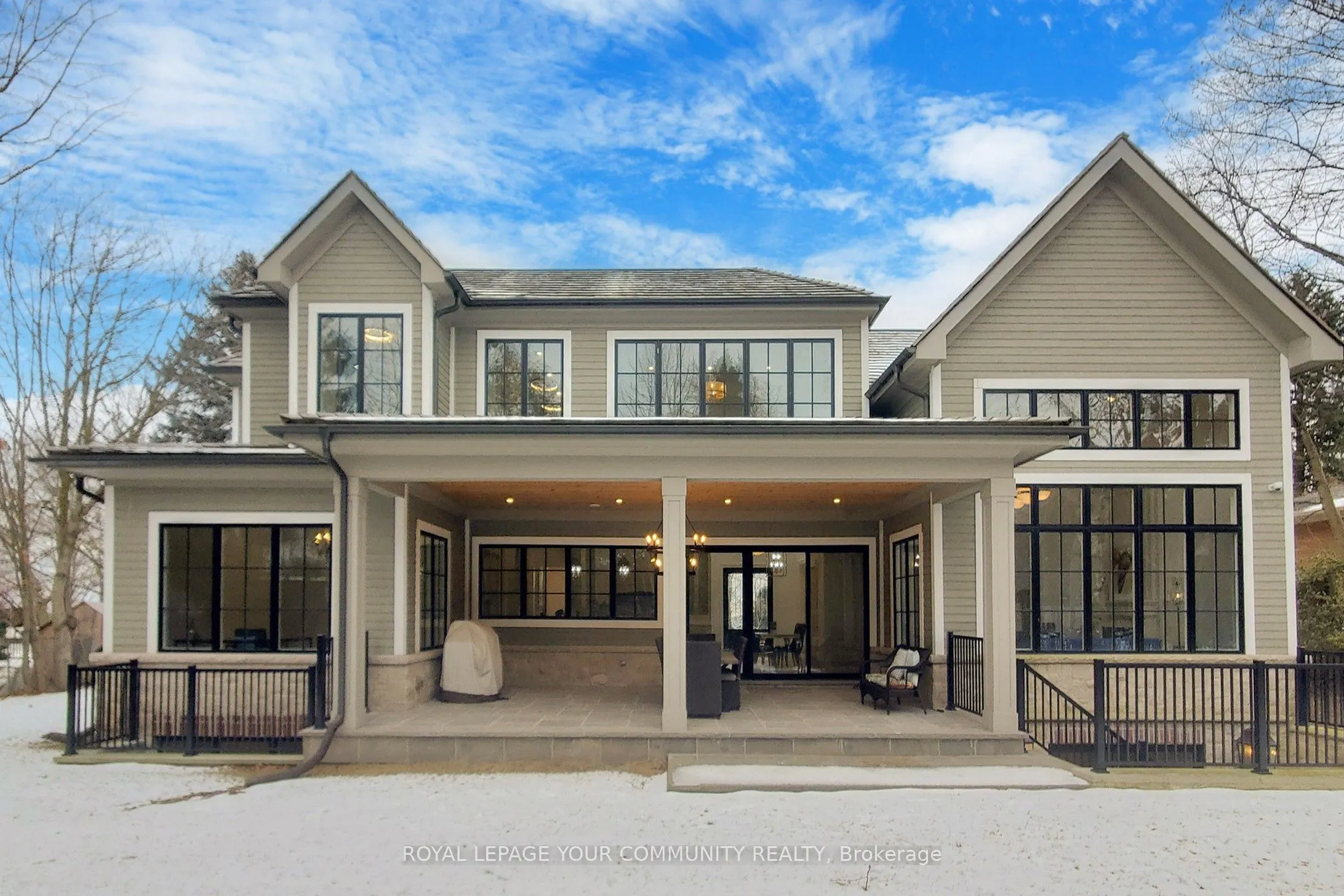 1427 Lakeshore Road W