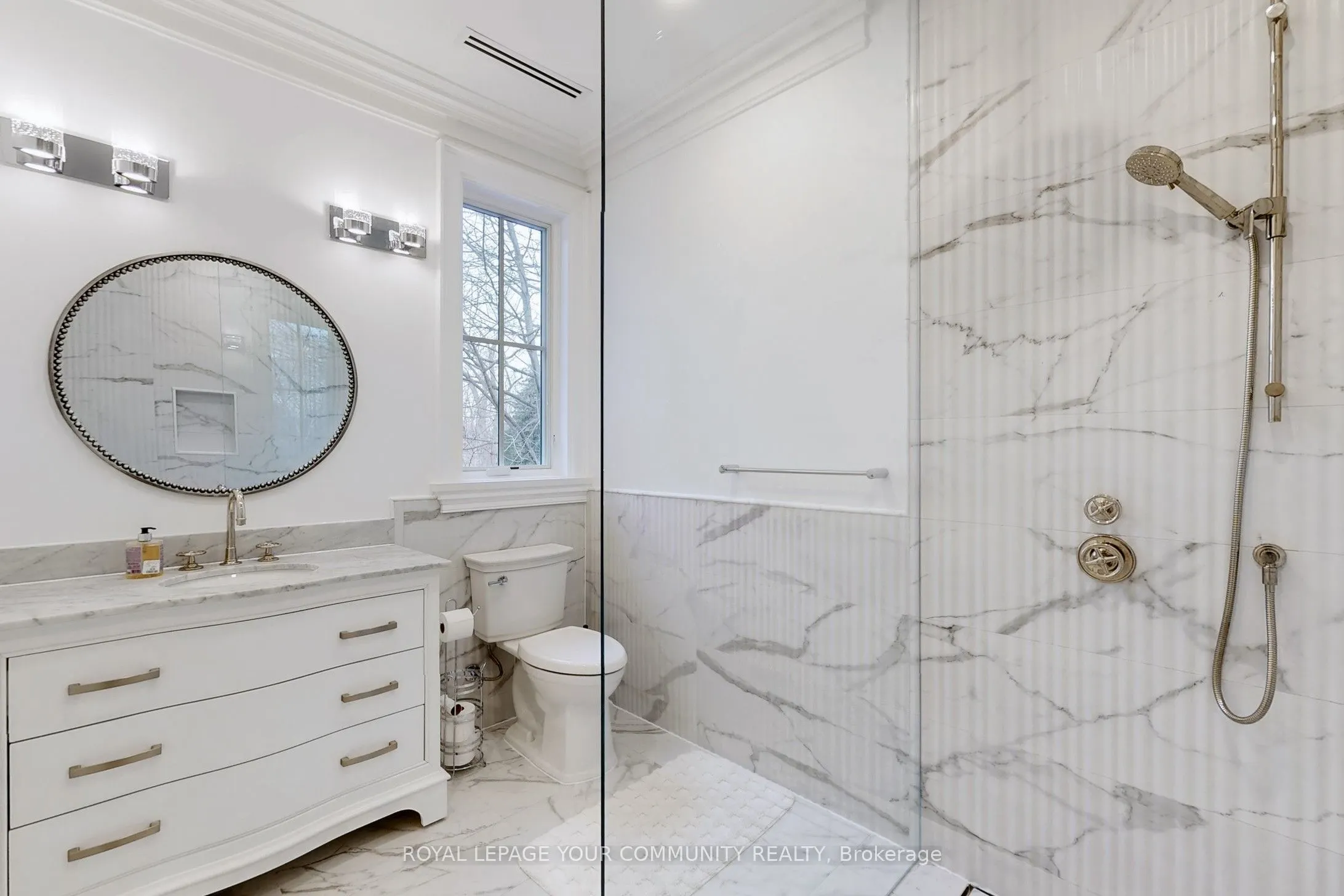 1427 Lakeshore Road W