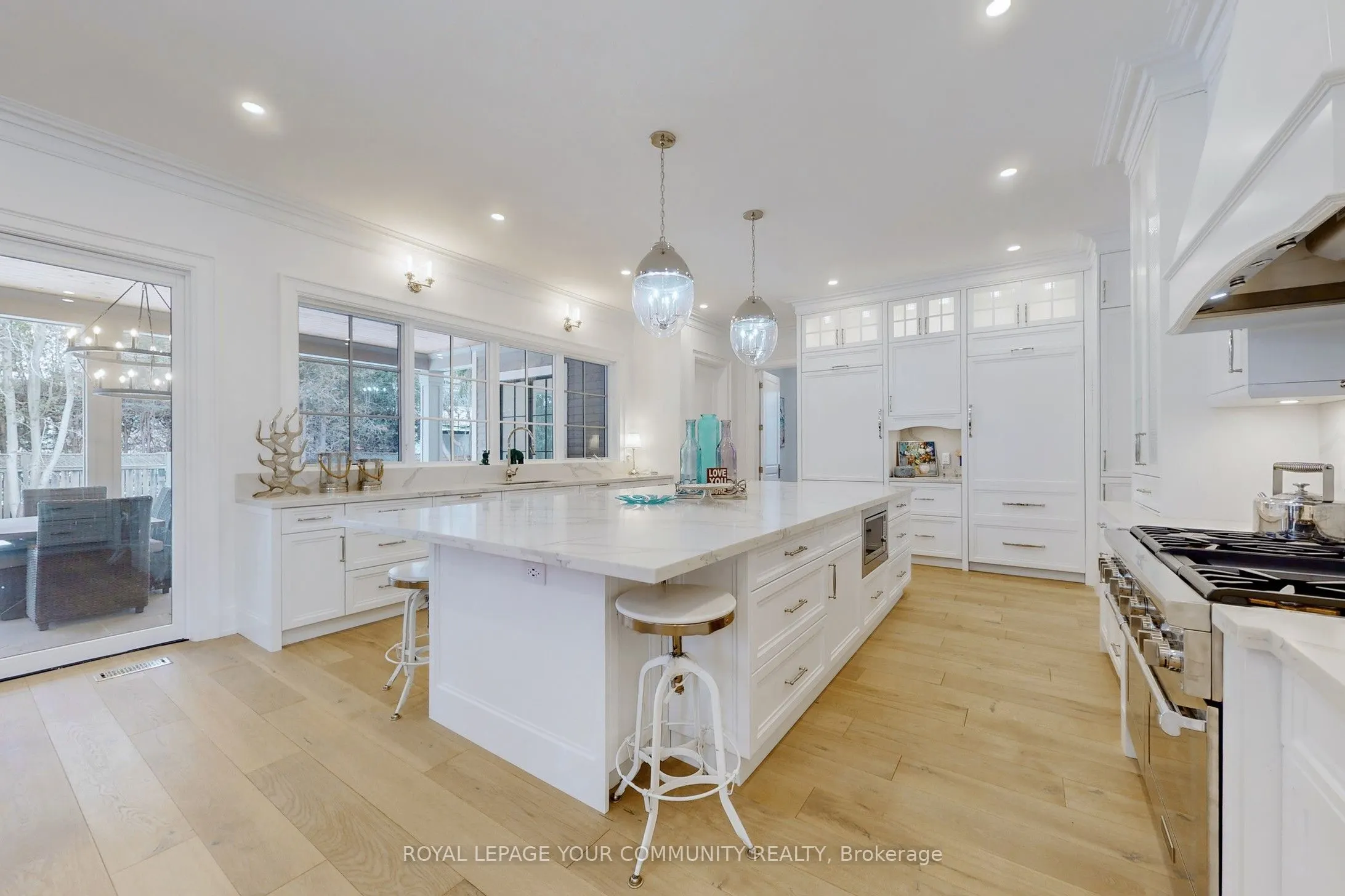 1427 Lakeshore Road W