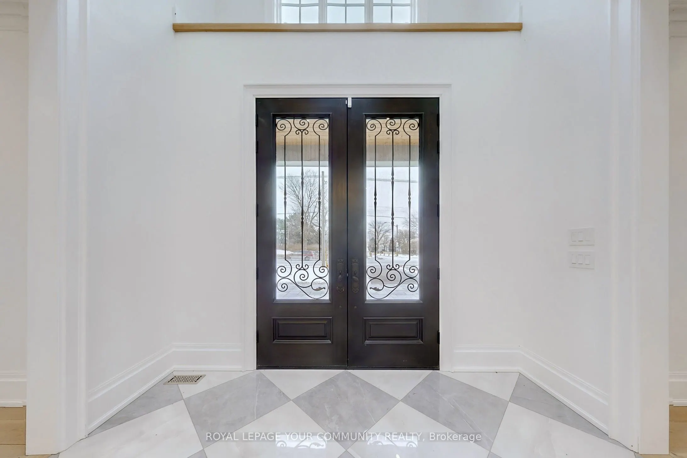 1427 Lakeshore Road W