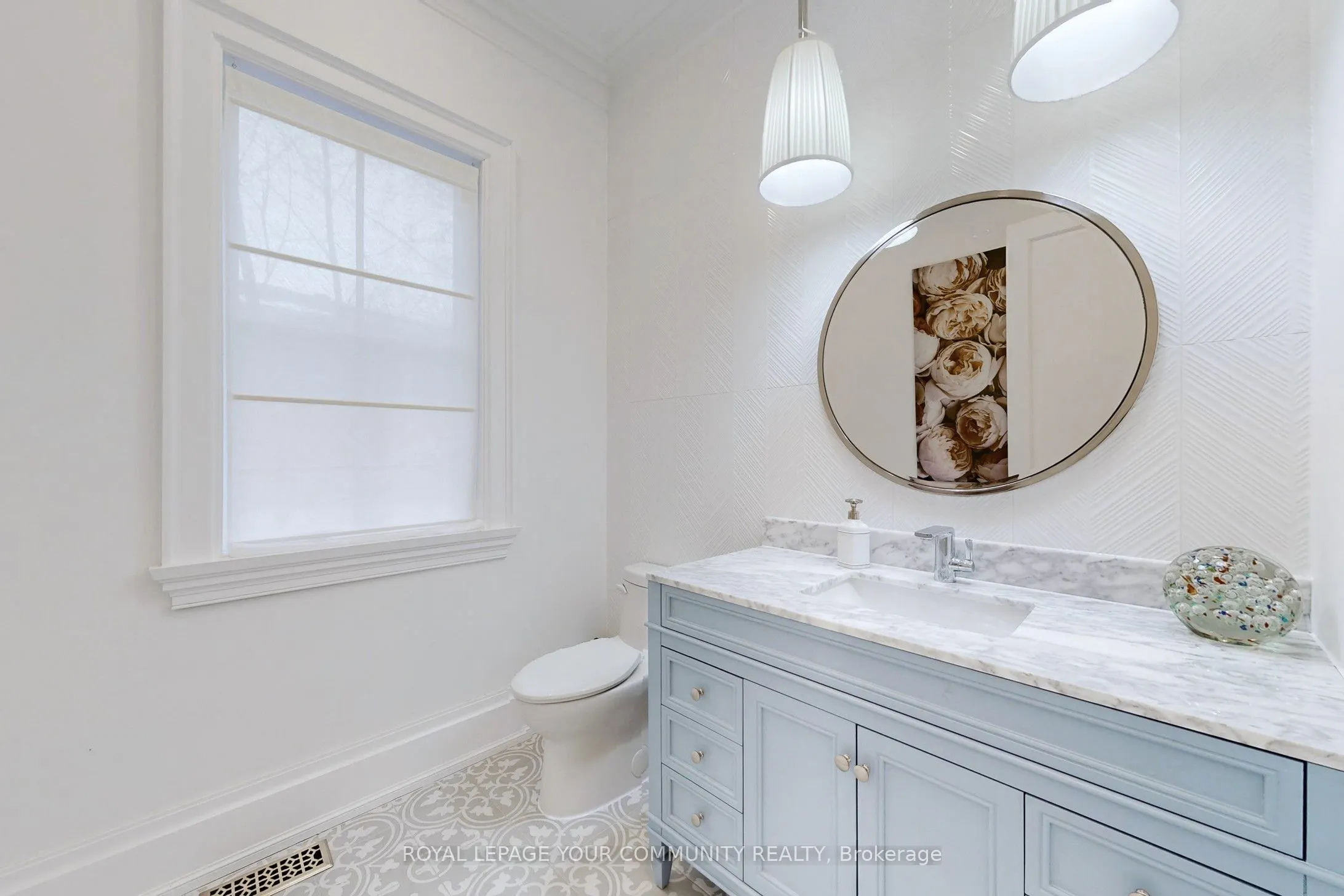 1427 Lakeshore Road W