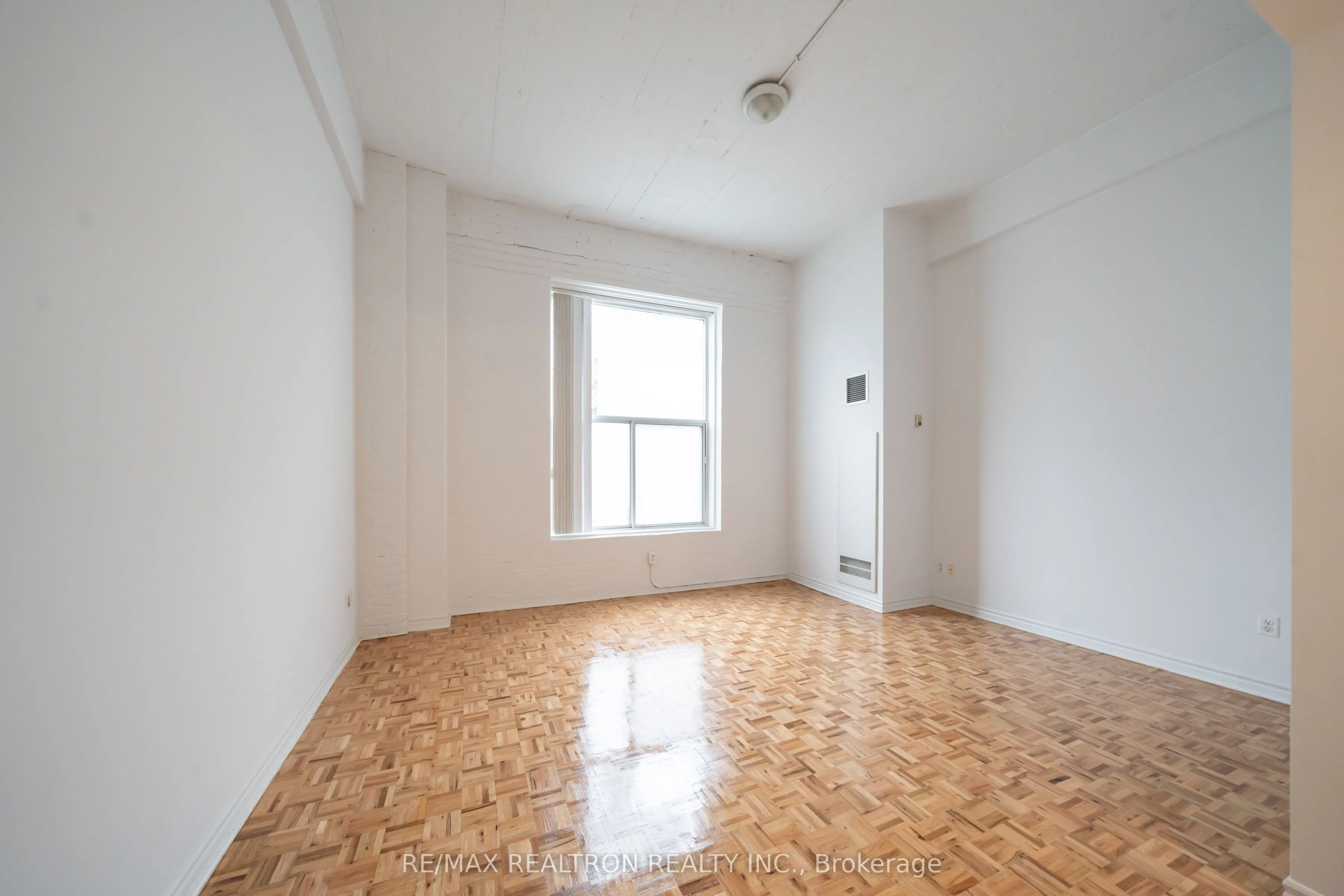 1401 Dupont Street, #114