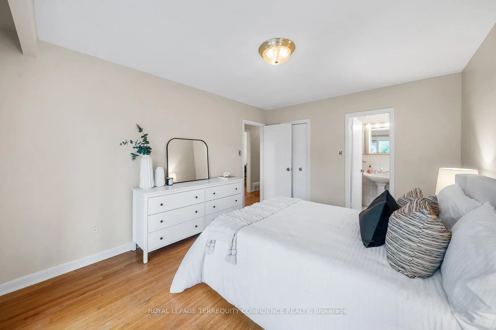 132 Meadowbank Road