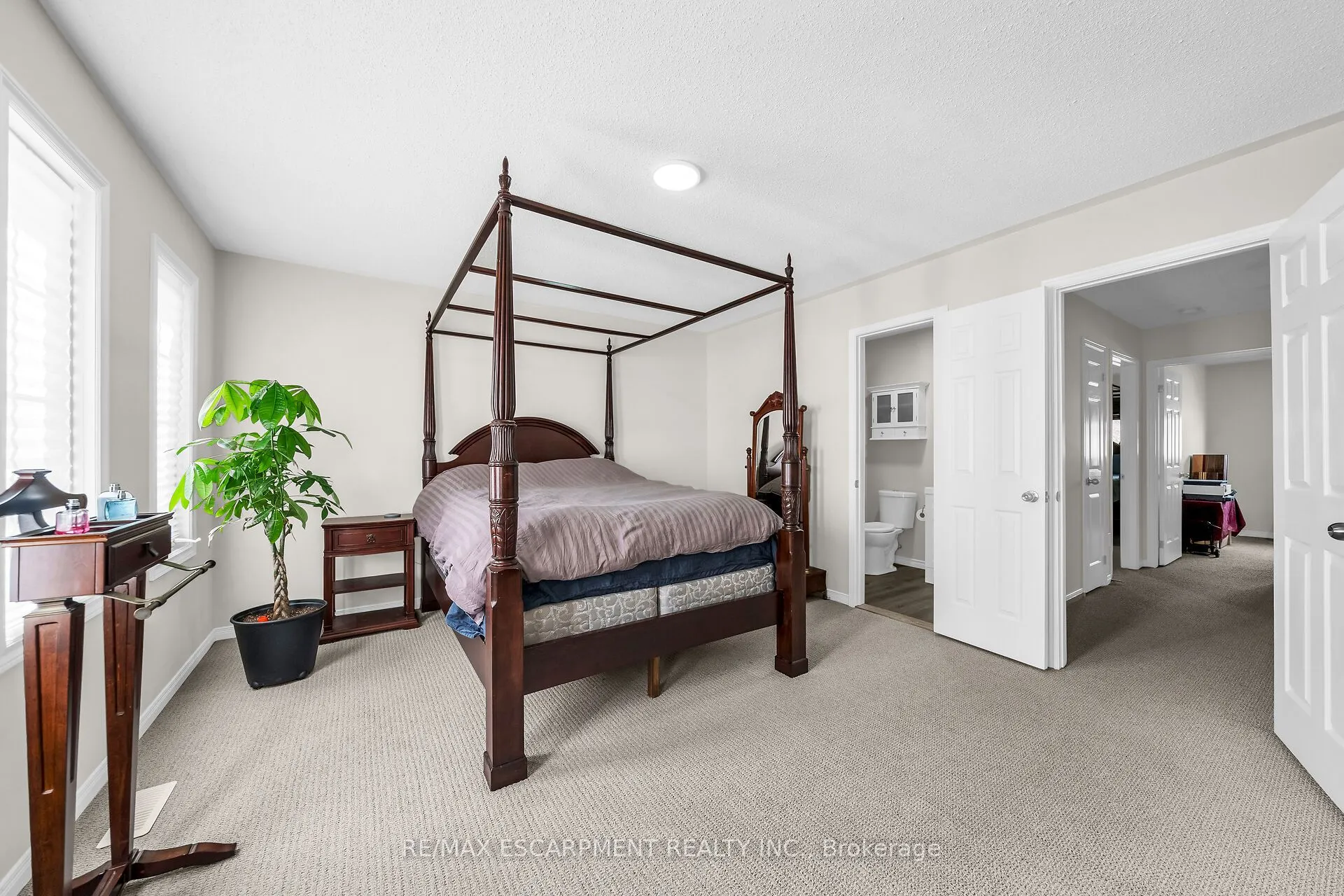 5115 Silvercreek Drive