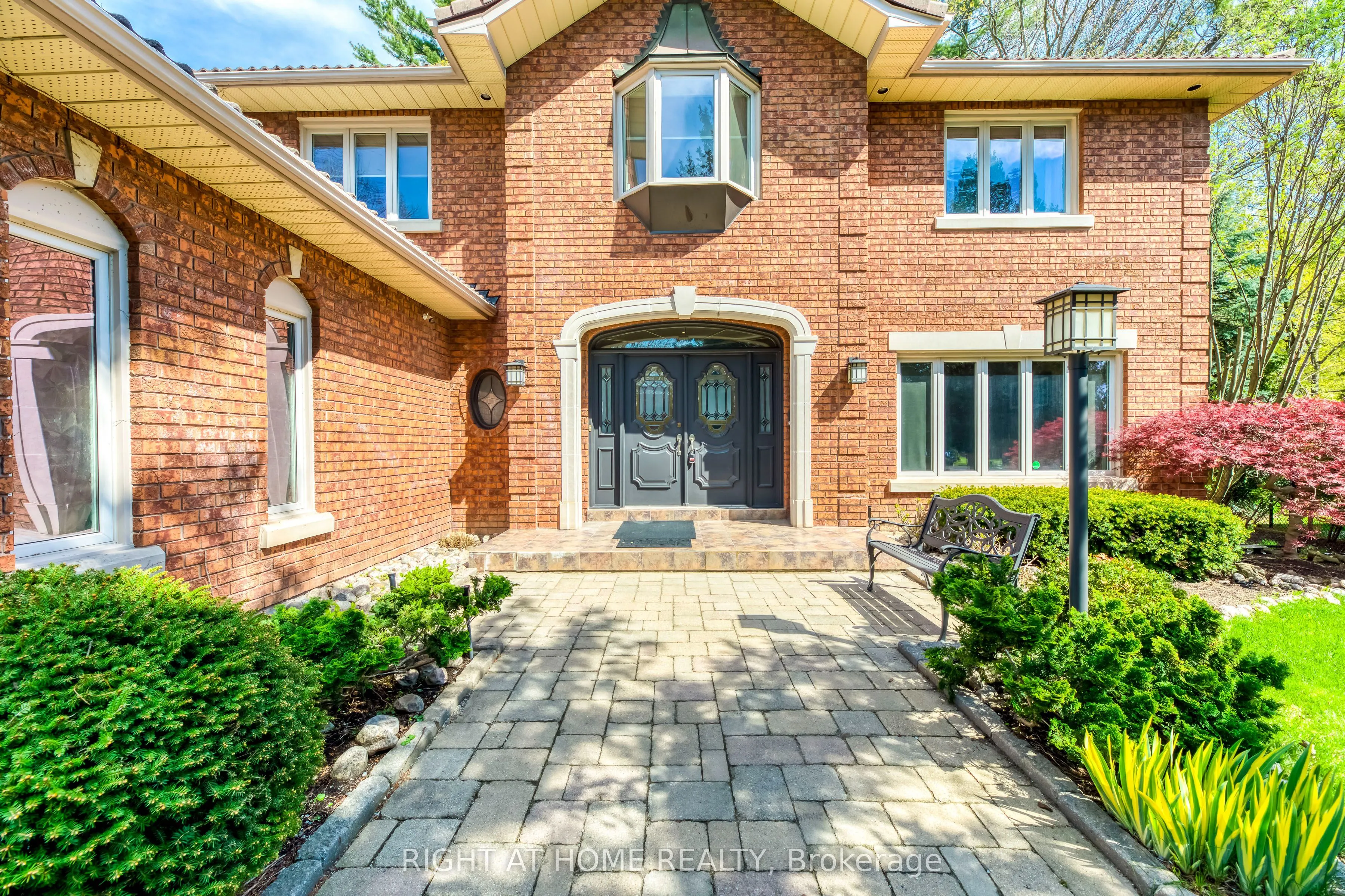 2175 Oneida Court