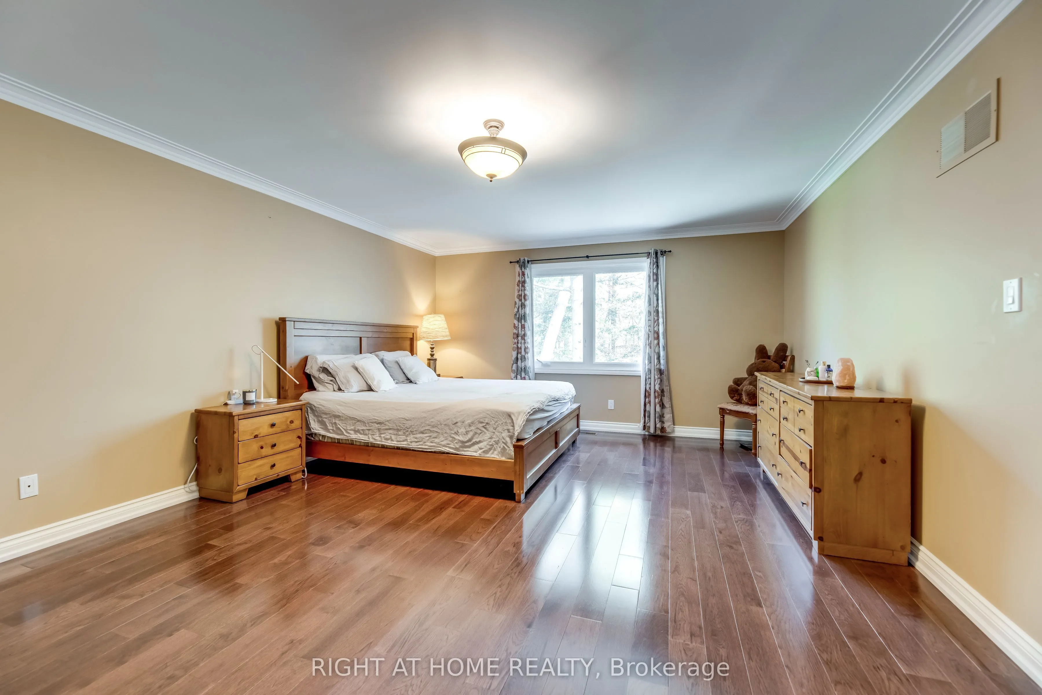 2175 Oneida Court