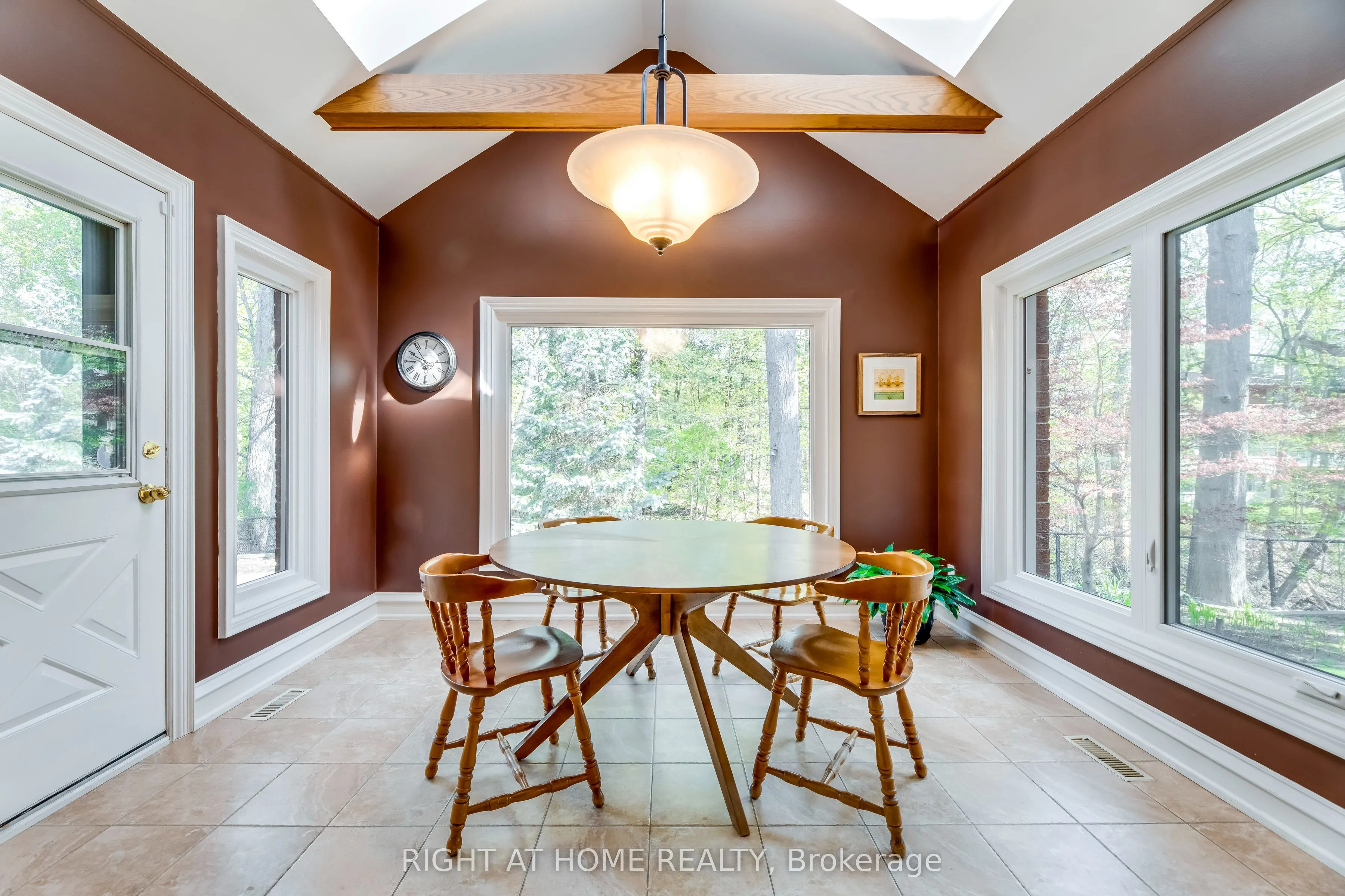 2175 Oneida Court
