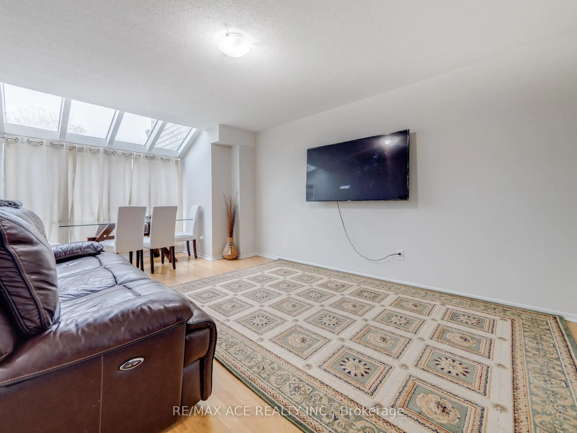 1172 Kos Boulevard