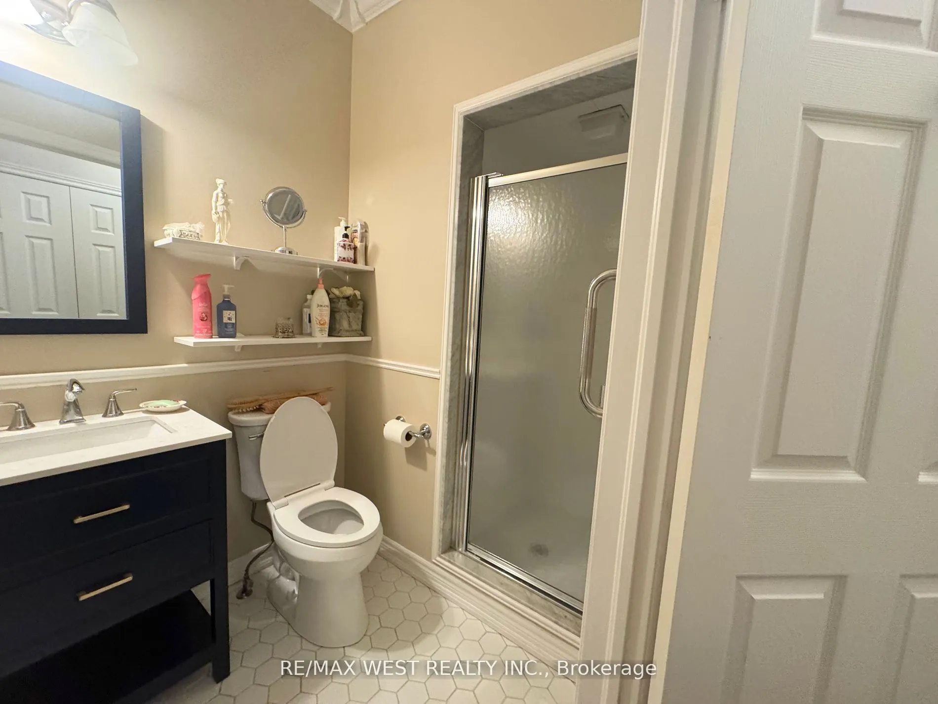 3 Larkdale Terrace, #2