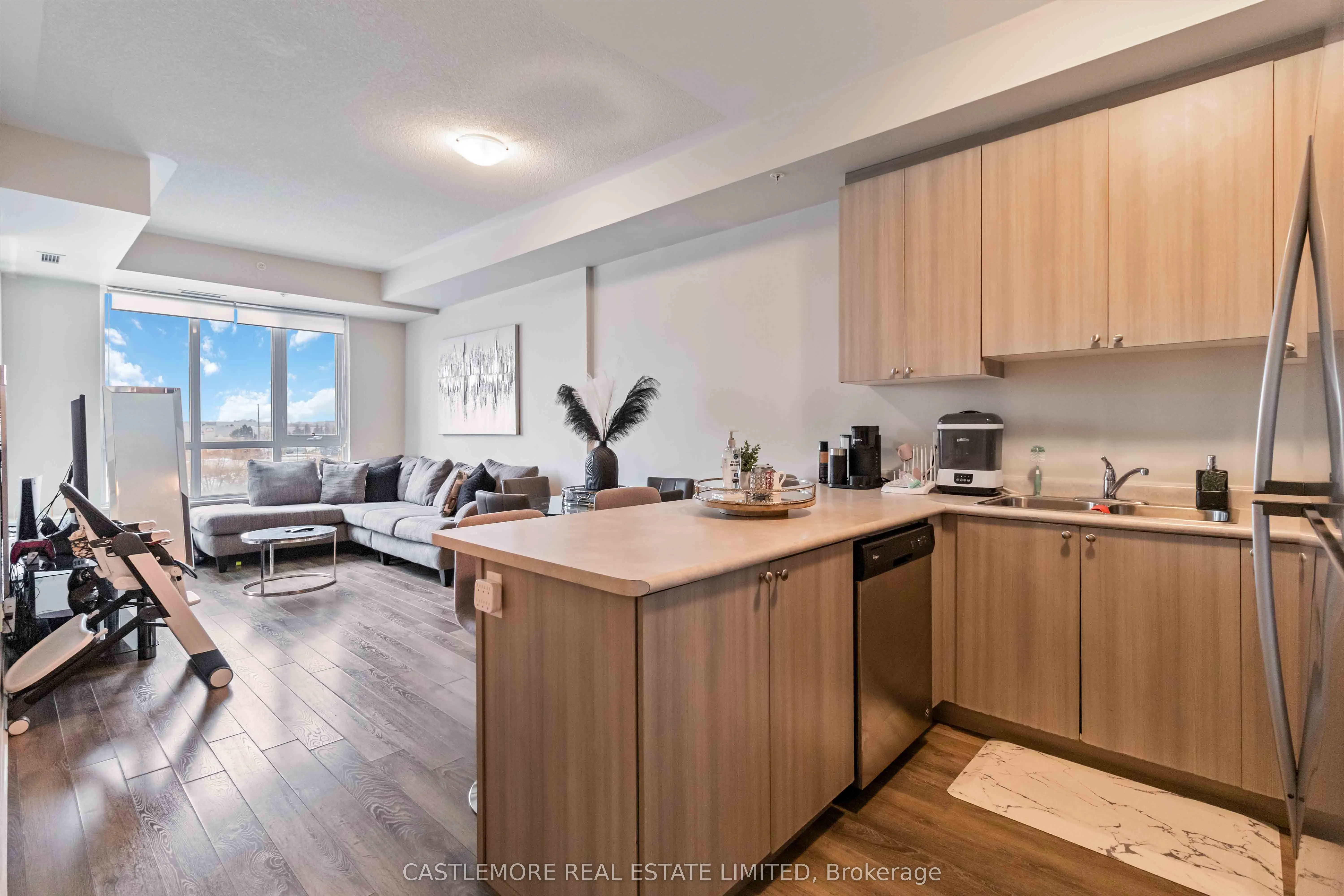 55 Yorkland Boulevard, #204
