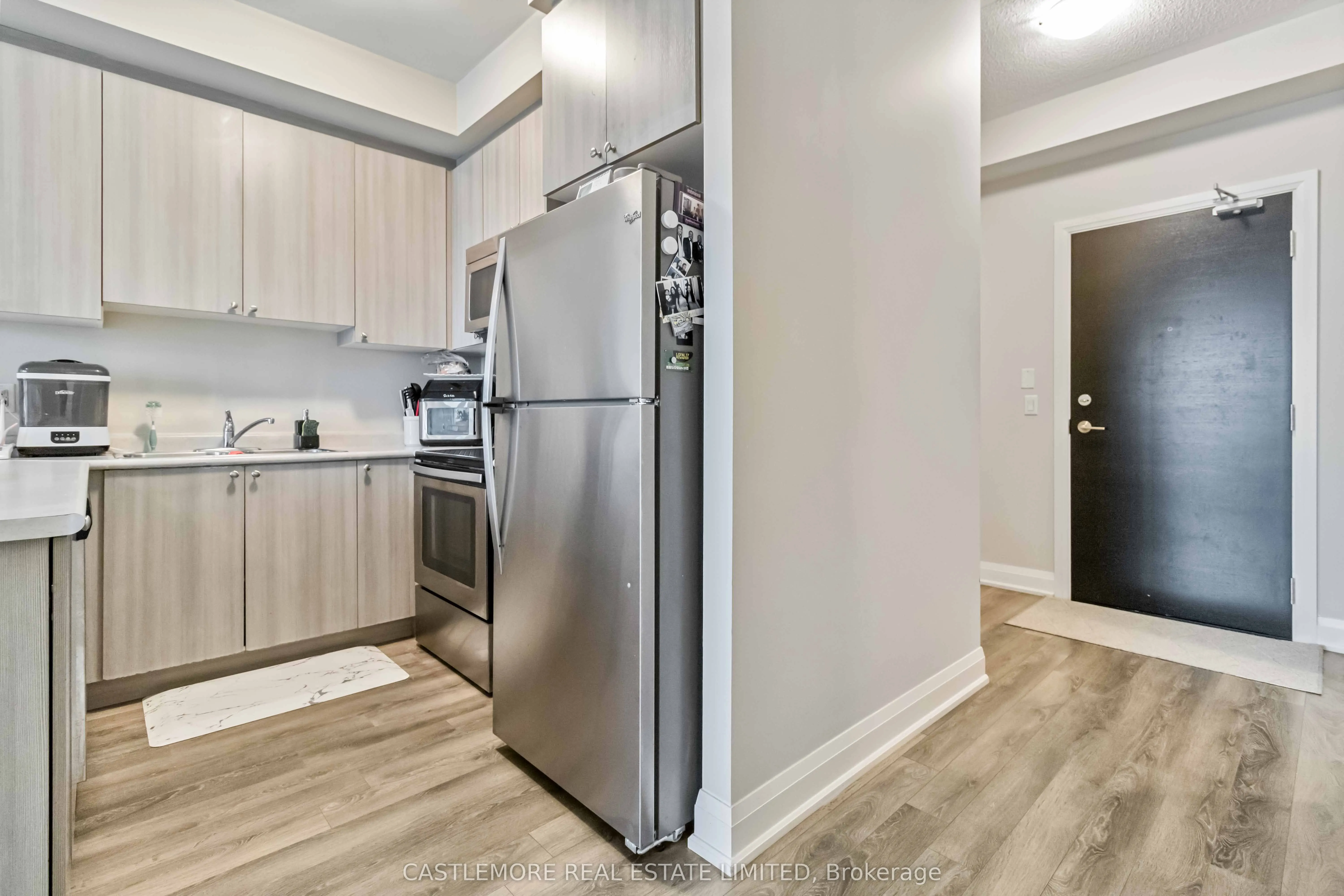 55 Yorkland Boulevard, #204