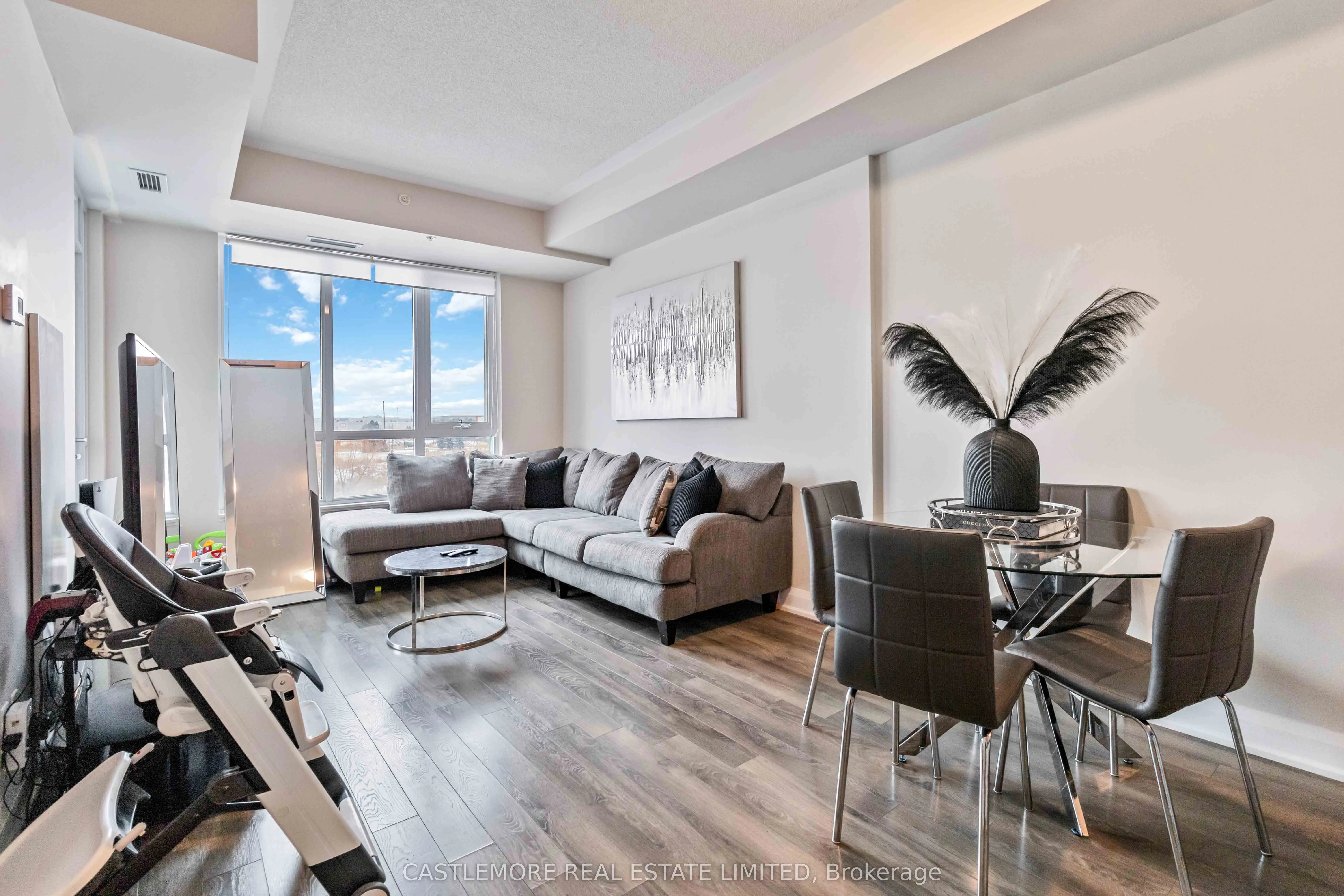 55 Yorkland Boulevard, #204