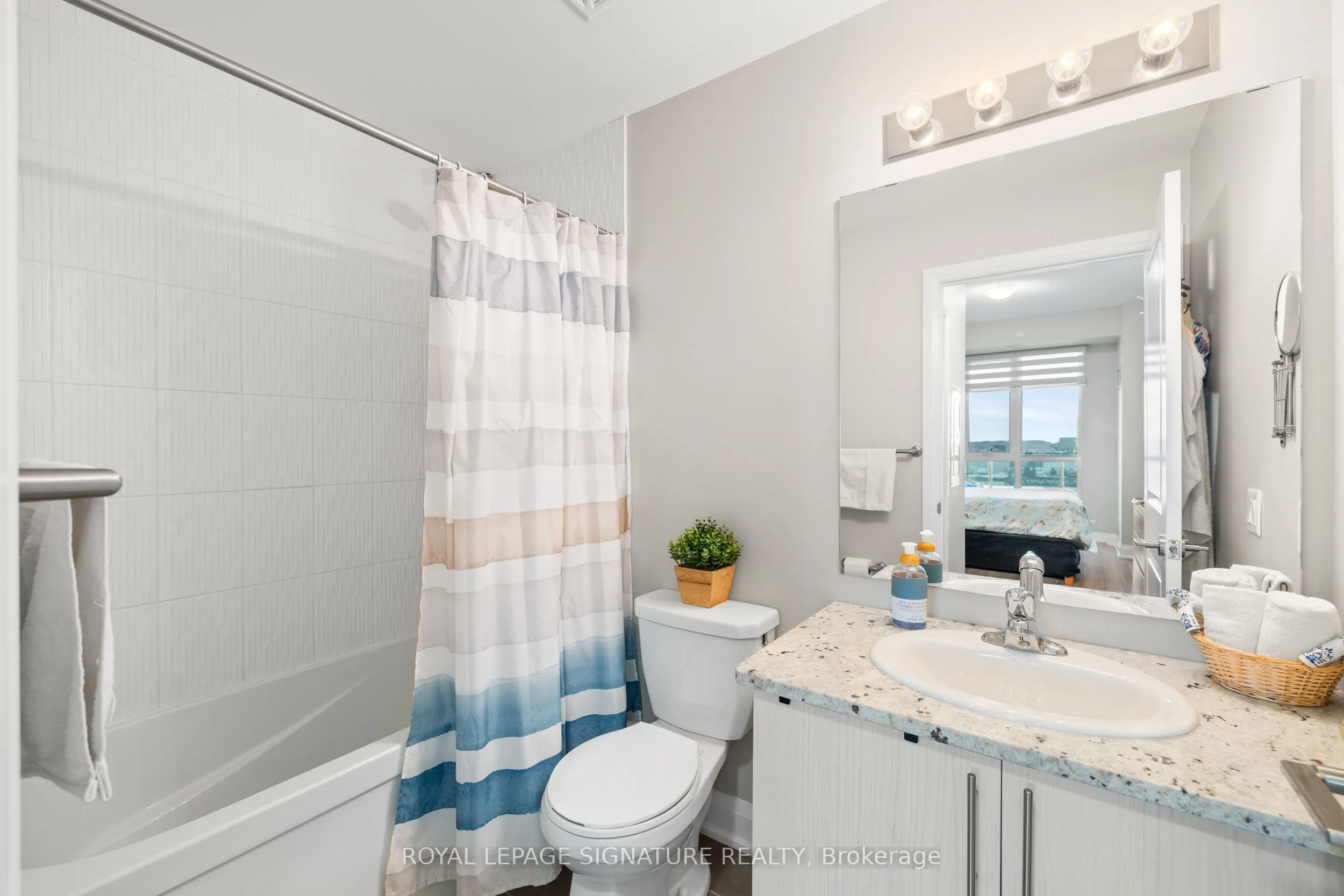 55 Yorkland Boulevard, #607
