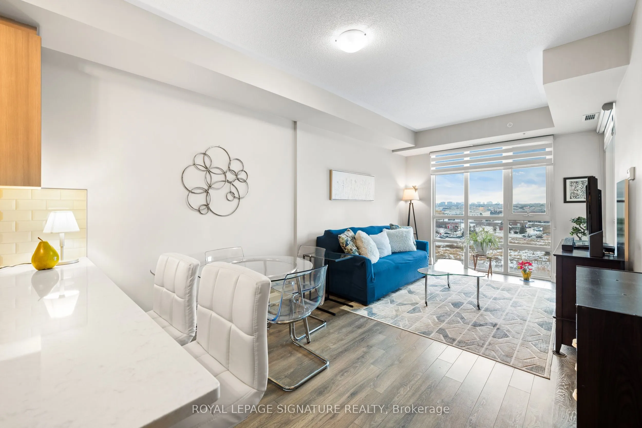 55 Yorkland Boulevard, #607