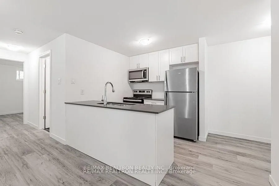 2507 Eglinton Avenue W, #M5