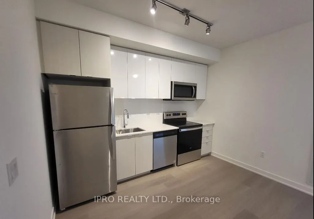 859 The Queensway, #307
