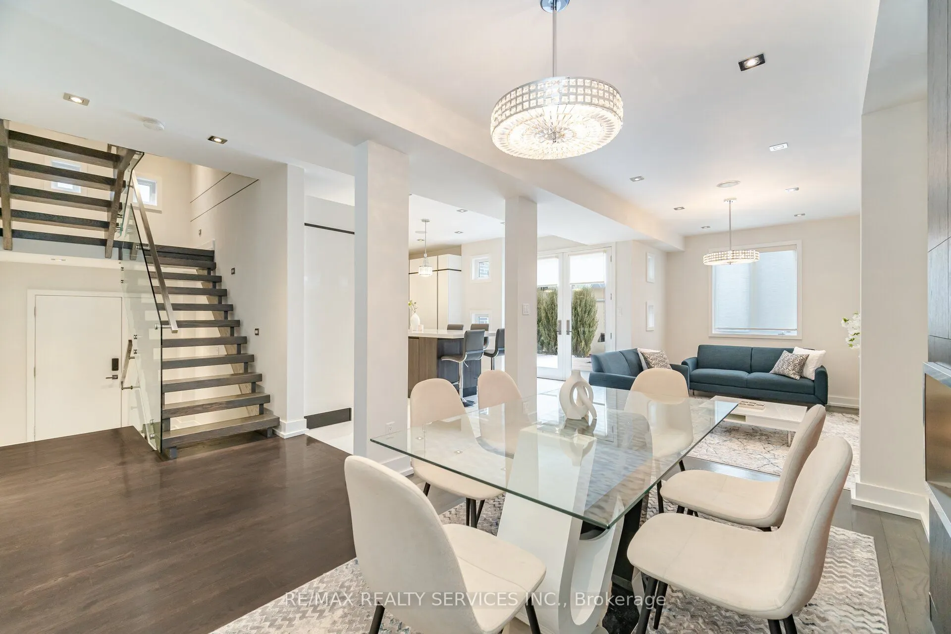 685 Montbeck Crescent