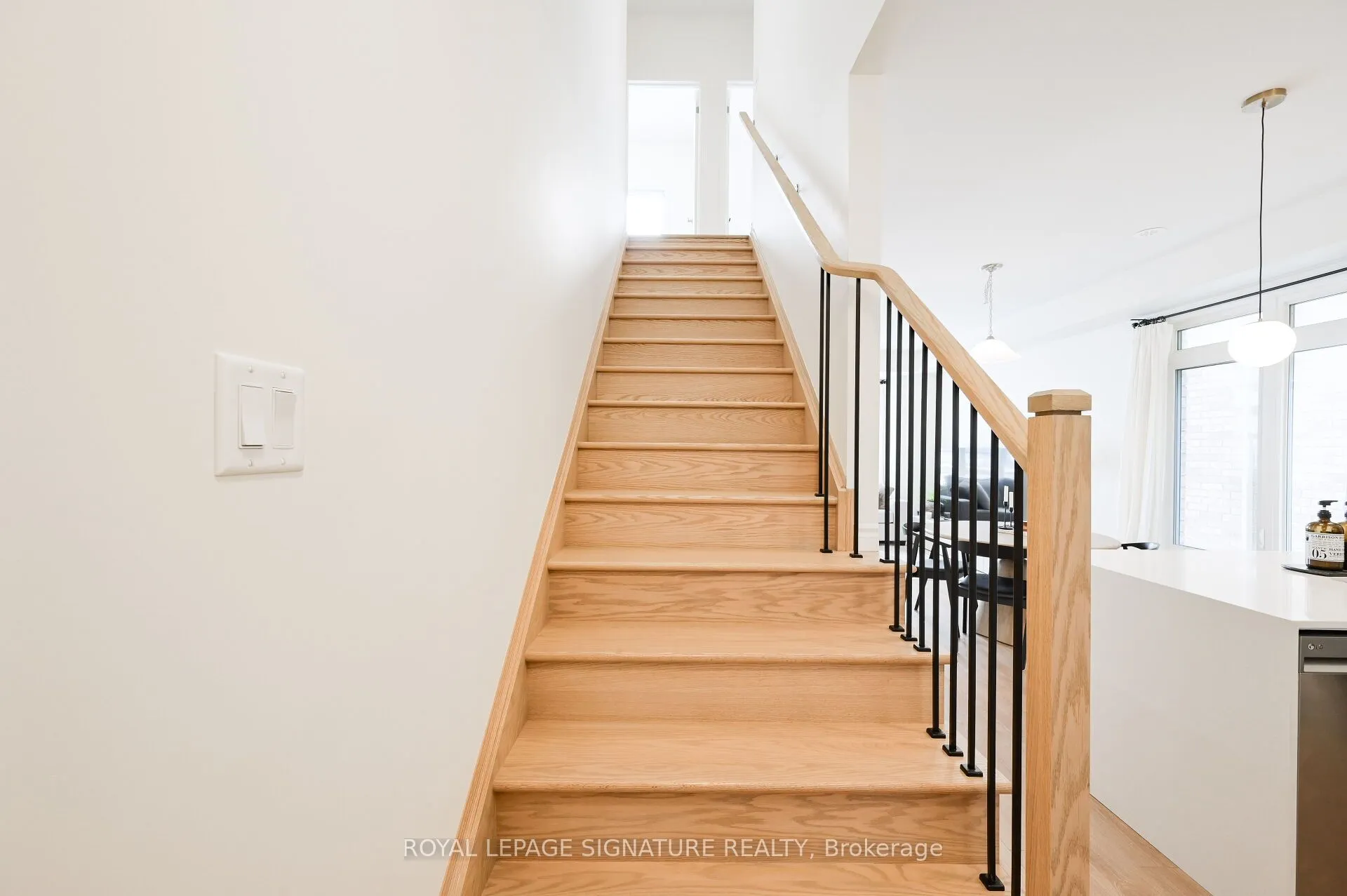 389 Thimbleweed Court