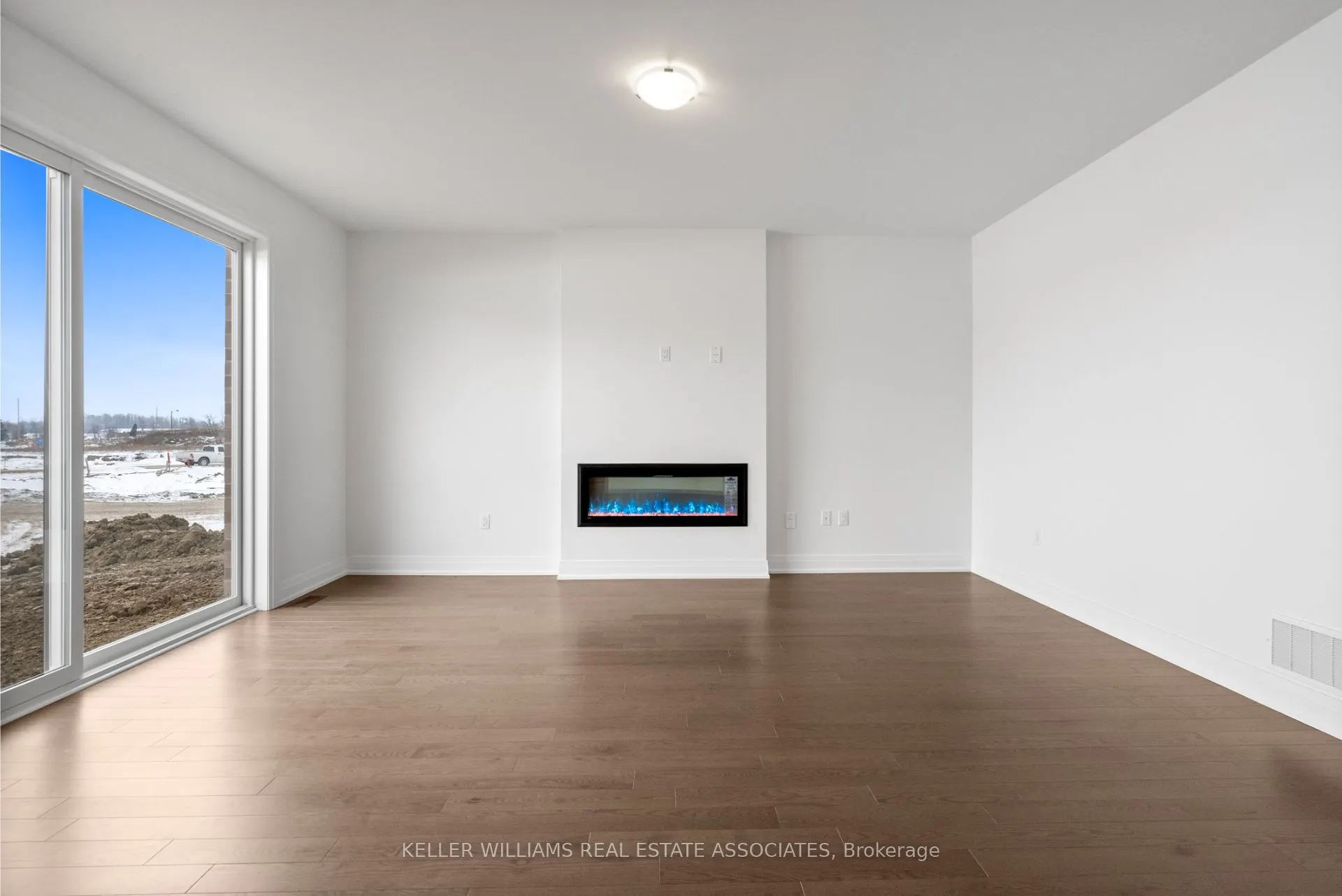 16 Aster Woods Drive