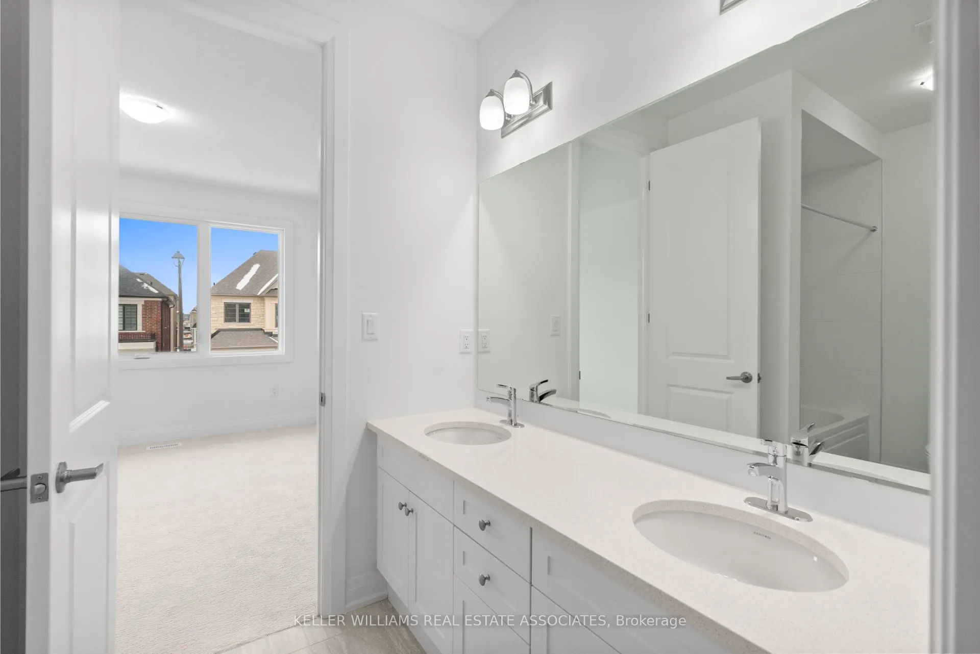 16 Aster Woods Drive