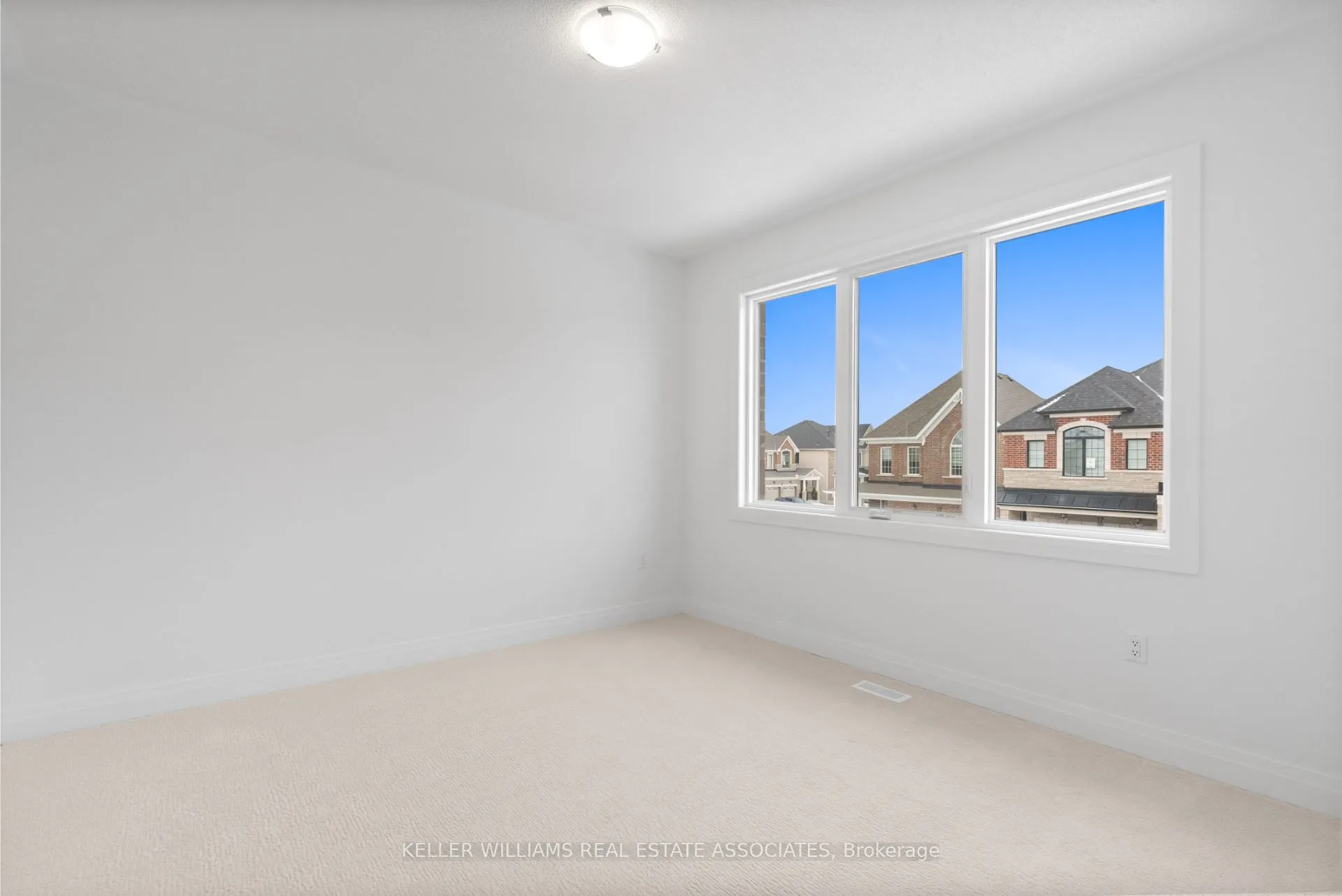 16 Aster Woods Drive