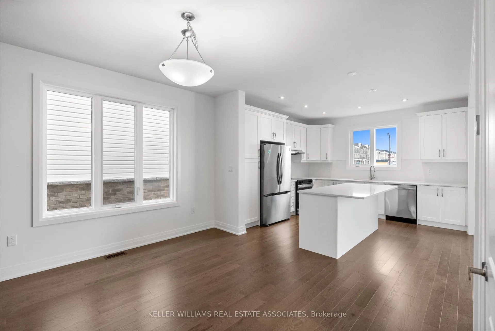 16 Aster Woods Drive