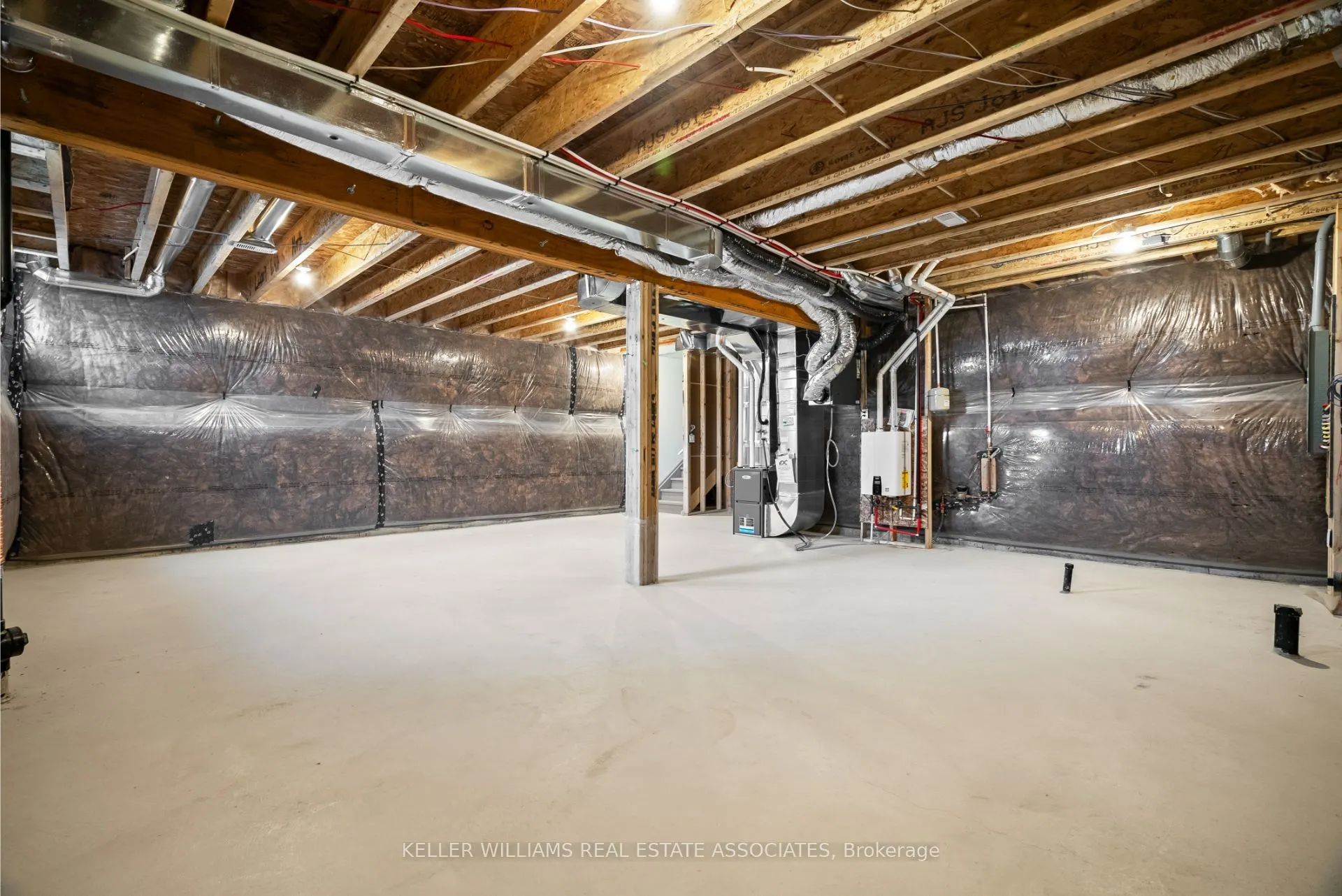 18 Aster Woods Drive