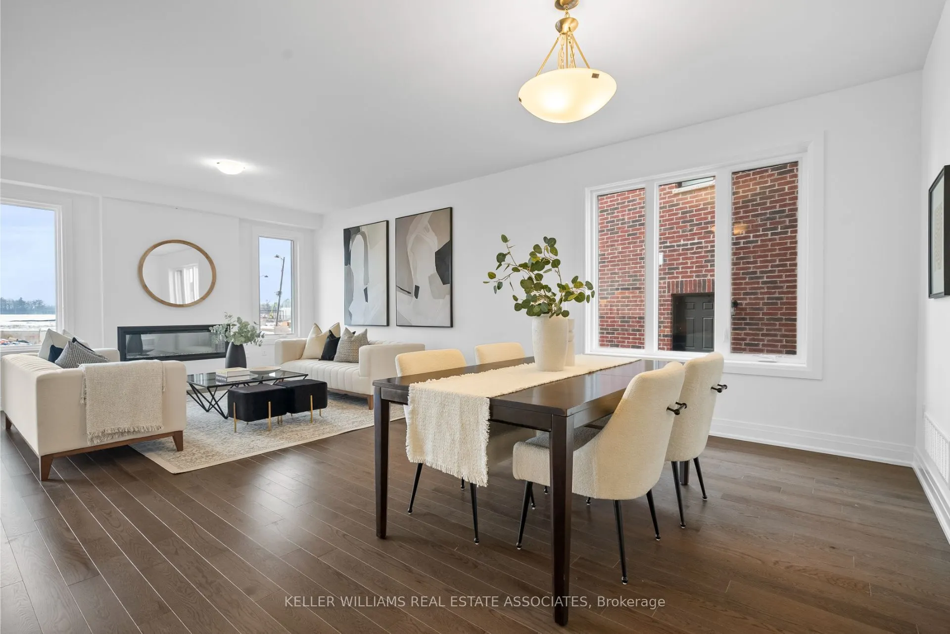 18 Aster Woods Drive