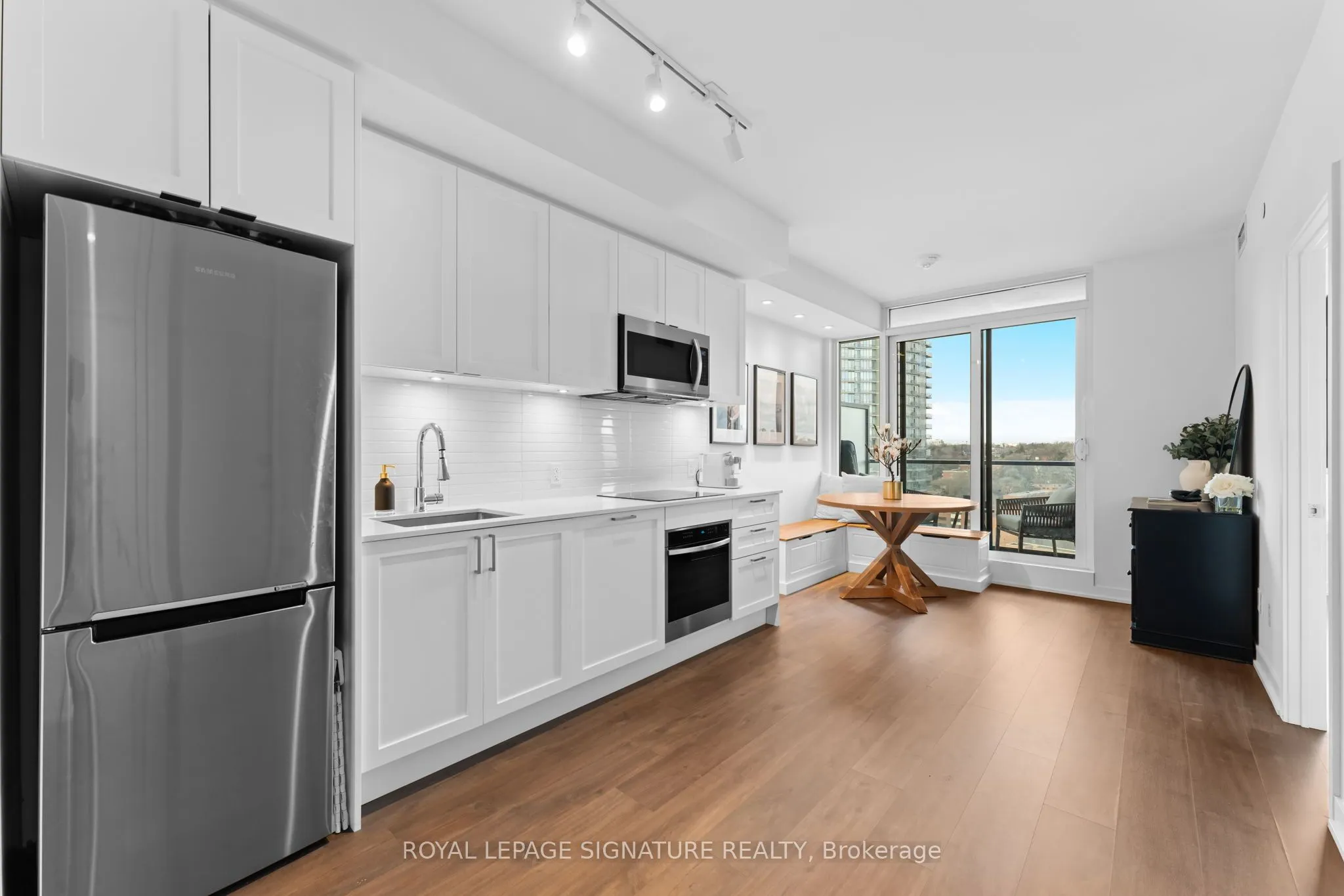1926 Lake Shore Boulevard W, #1601