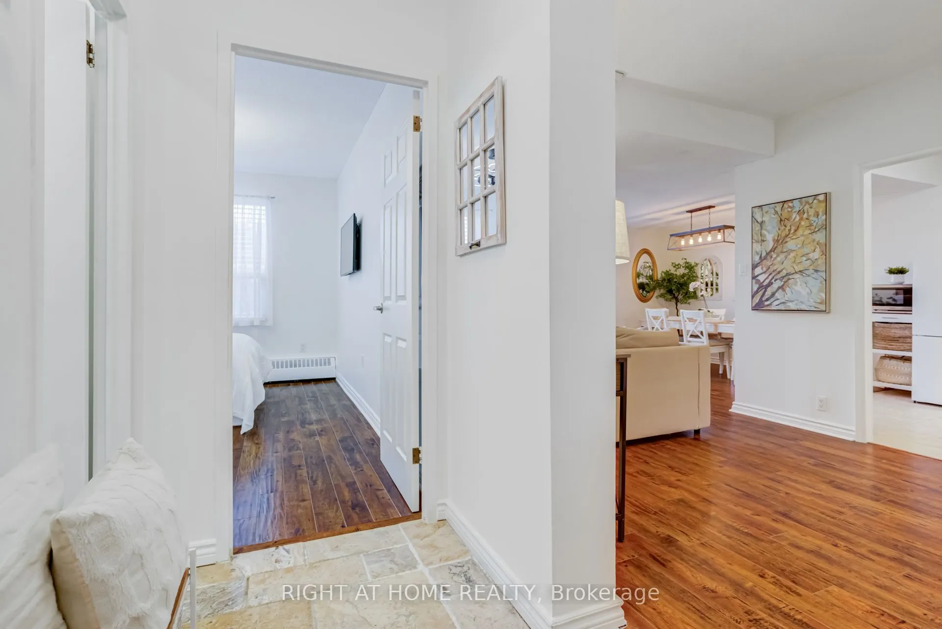 49 Queen Street E, #101