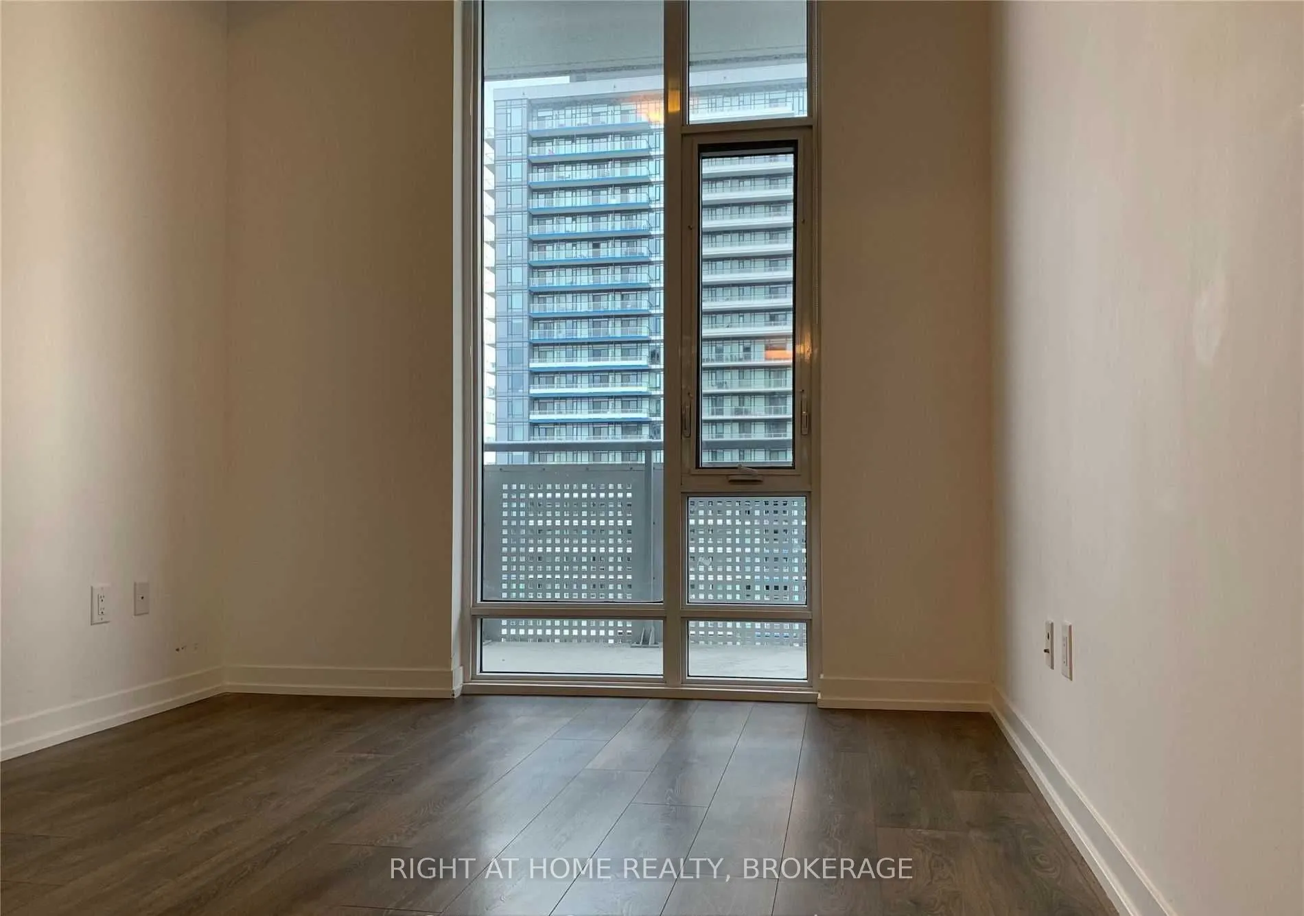 2520 Eglinton Avenue W, #1801