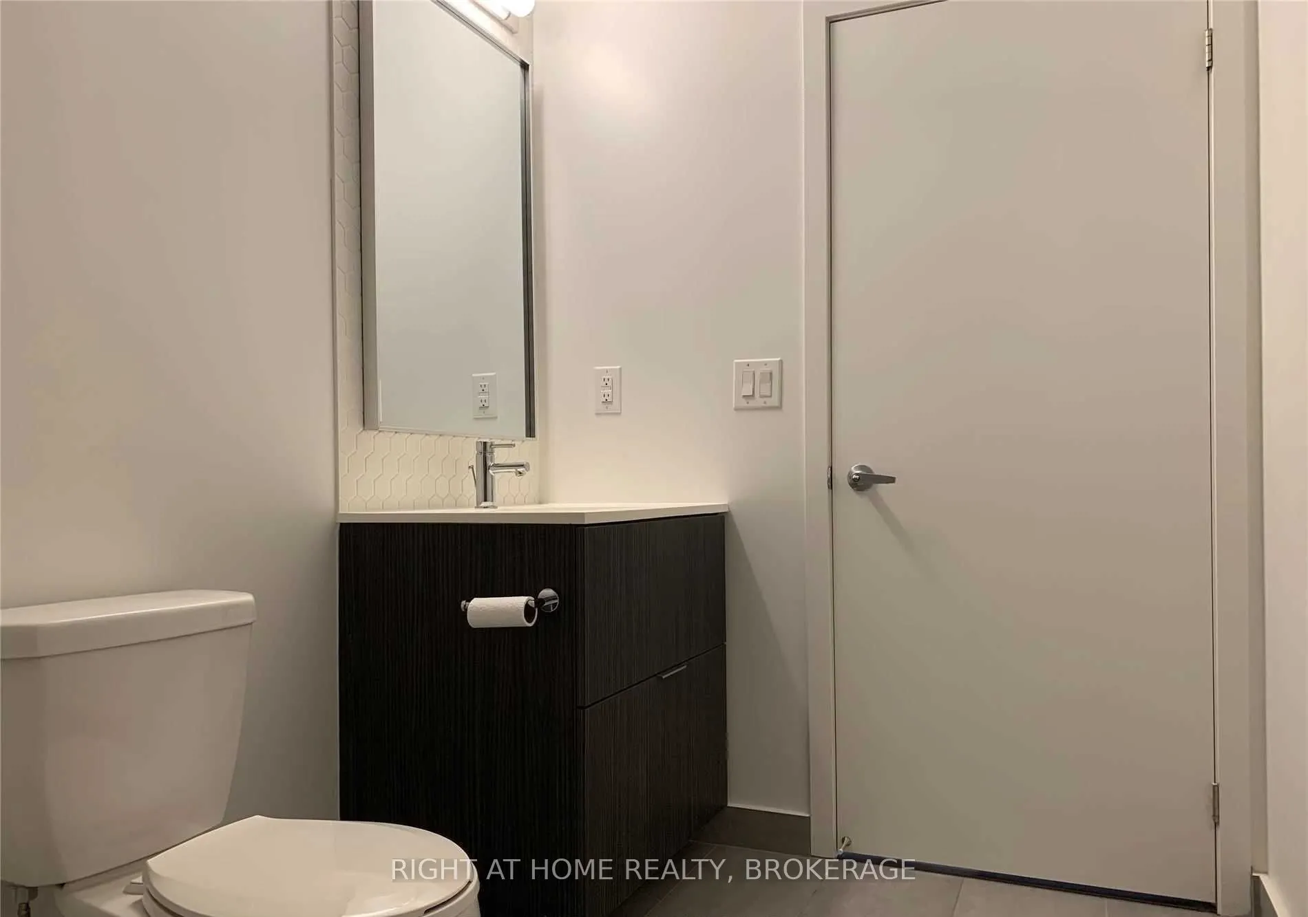 2520 Eglinton Avenue W, #1801