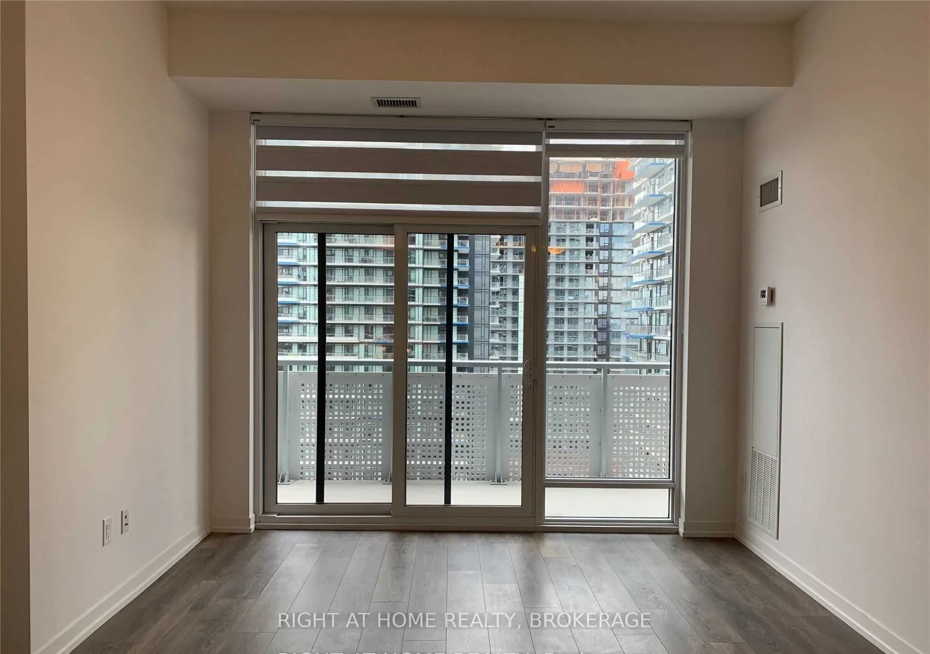 2520 Eglinton Avenue W, #1801