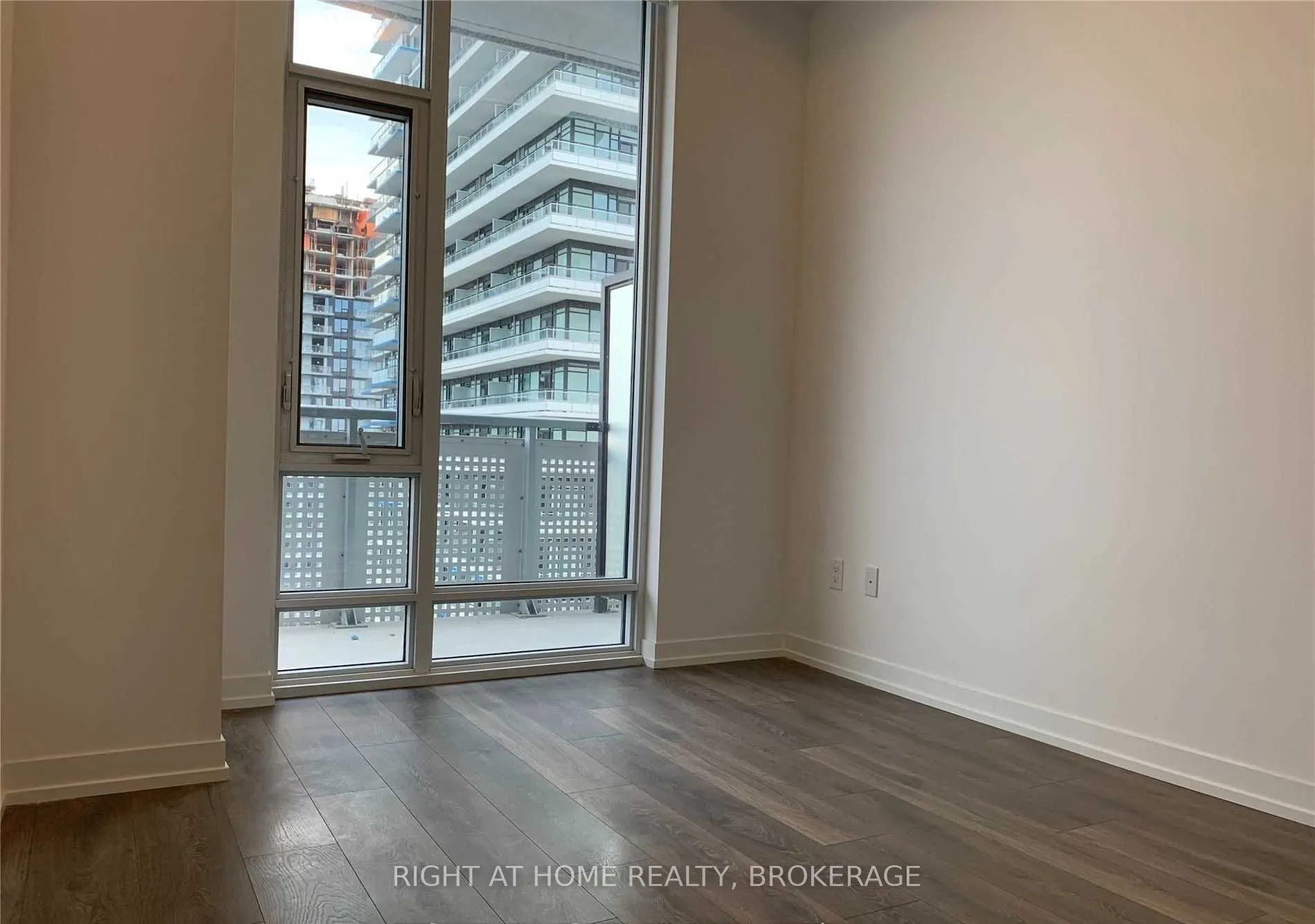 2520 Eglinton Avenue W, #1801