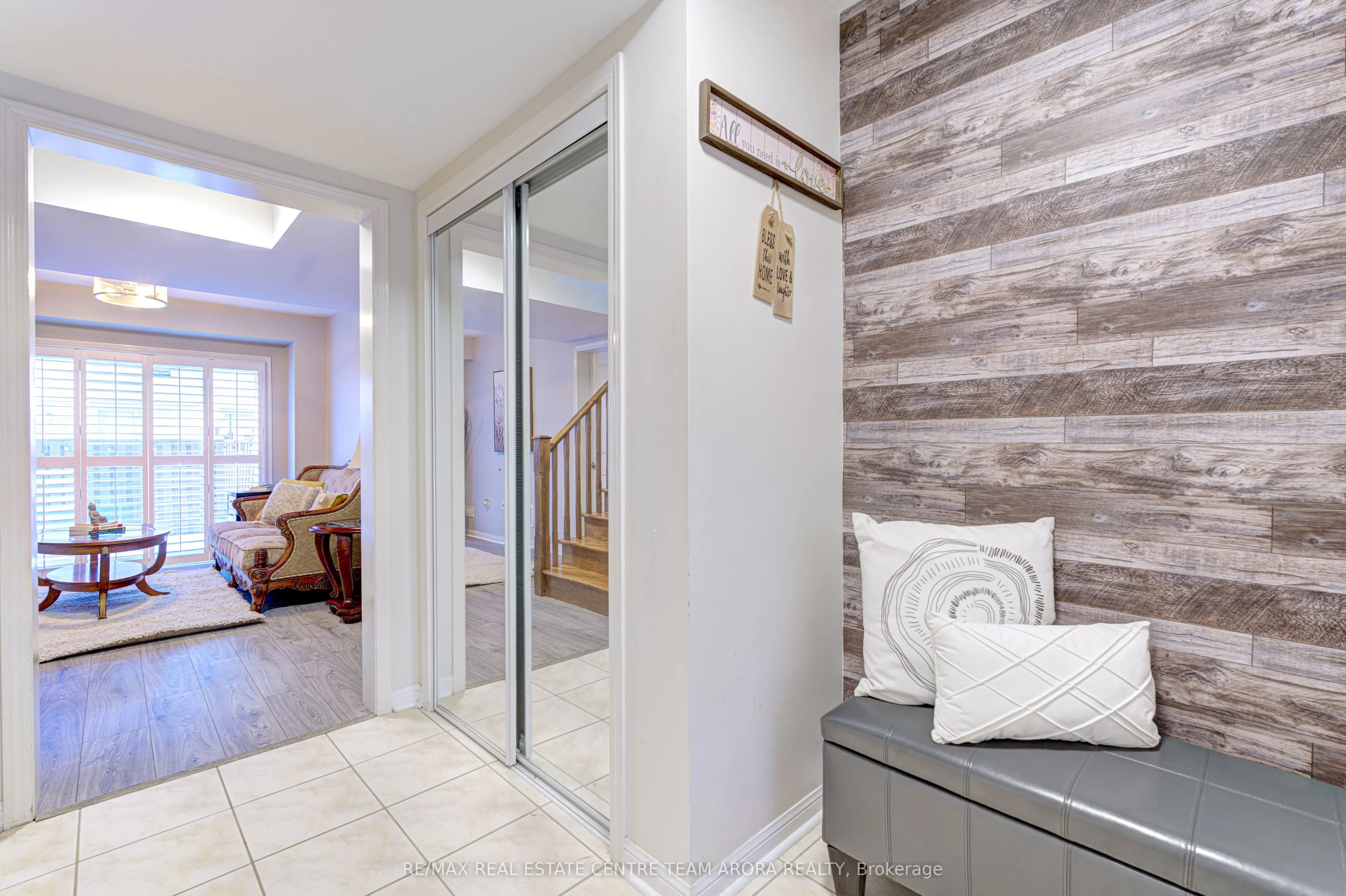 117 Decker Hollow Circle