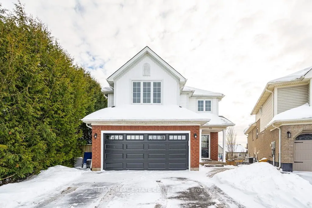 93 Biscayne Crescent