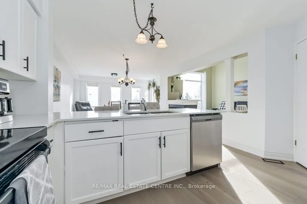 93 Biscayne Crescent